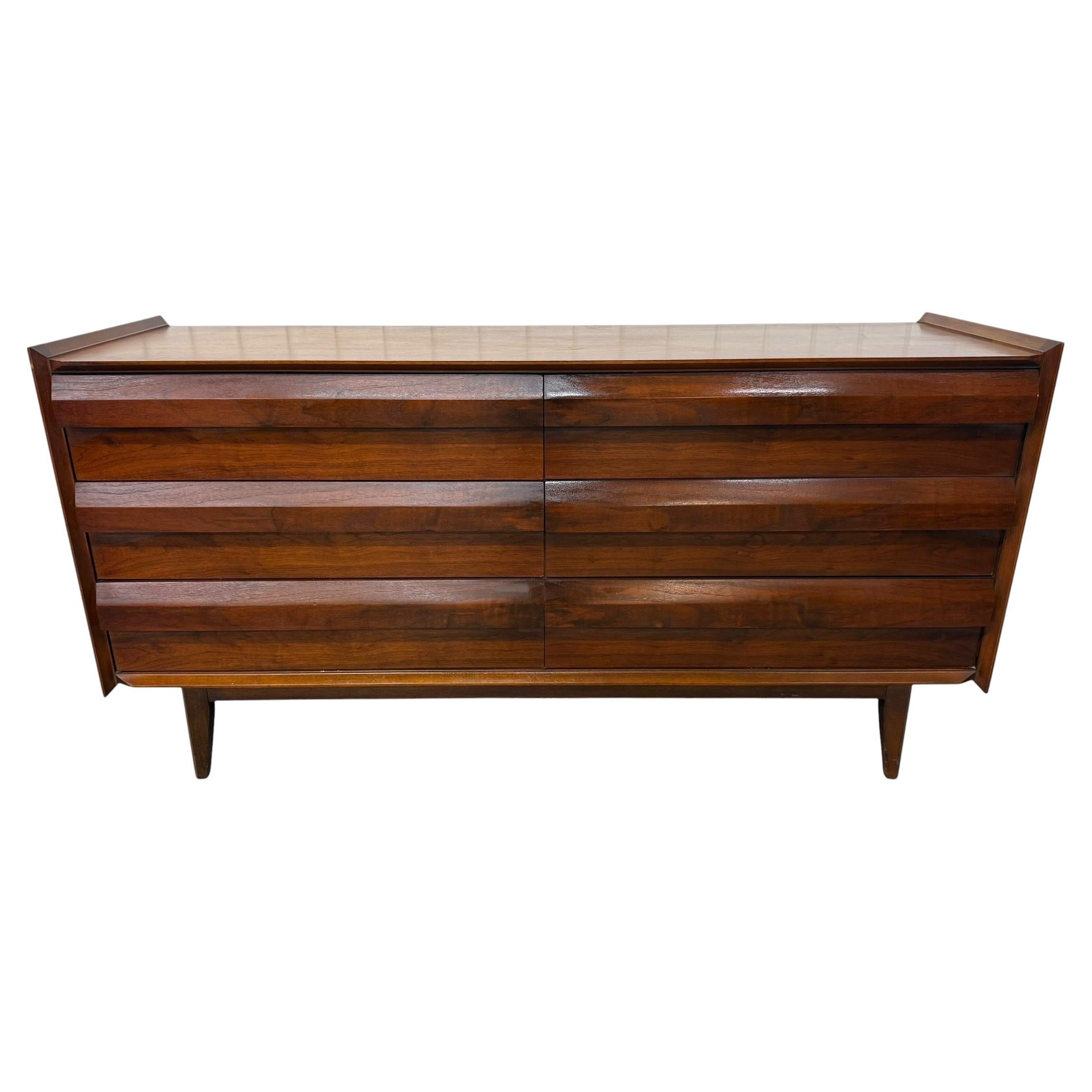 Mid-Century Modern Lane 1st Edition Walnut Dresser