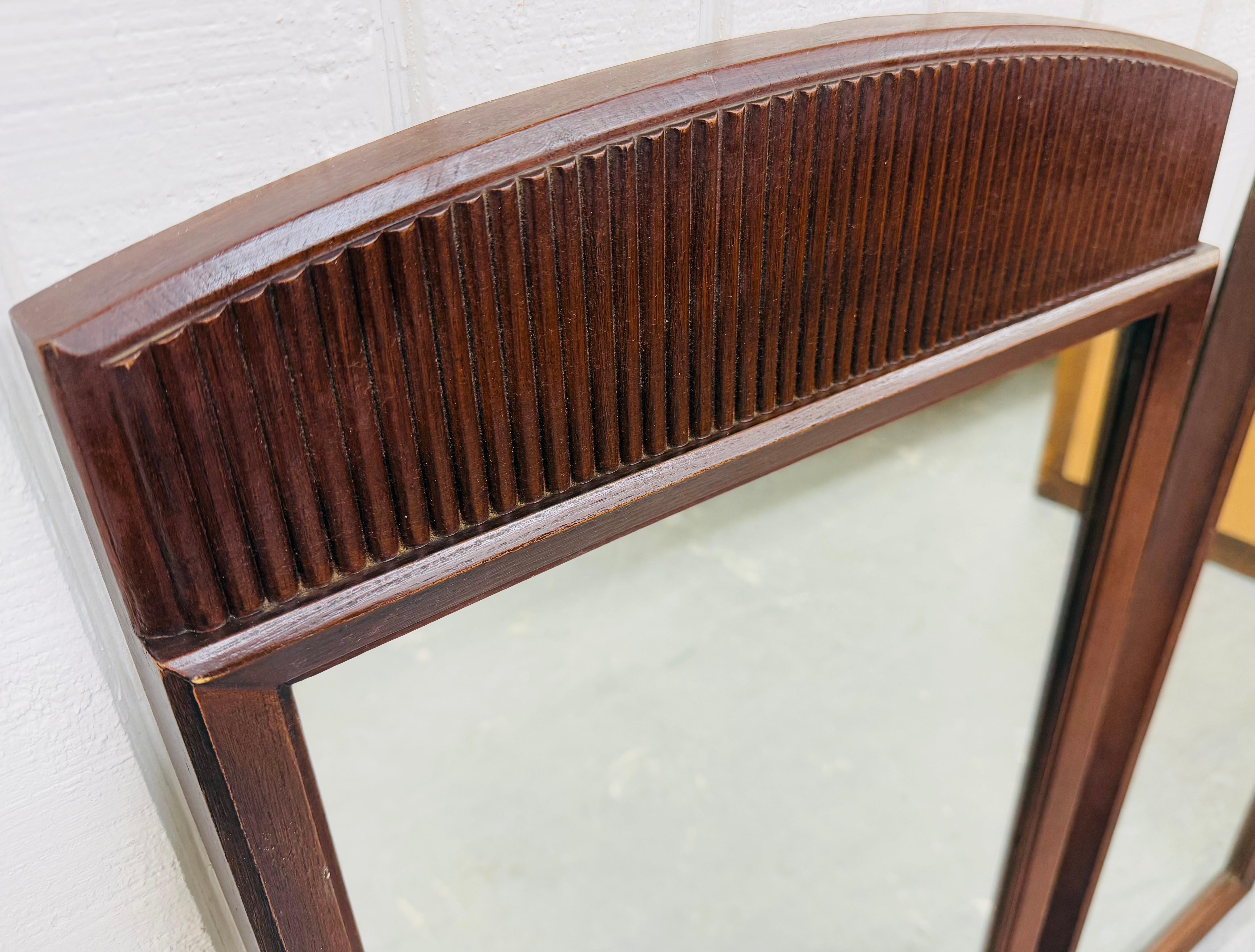 Mid-Century Modern Lane's 1st Modern Walnuss Spiegel - 2er Set (amerikanisch) im Angebot