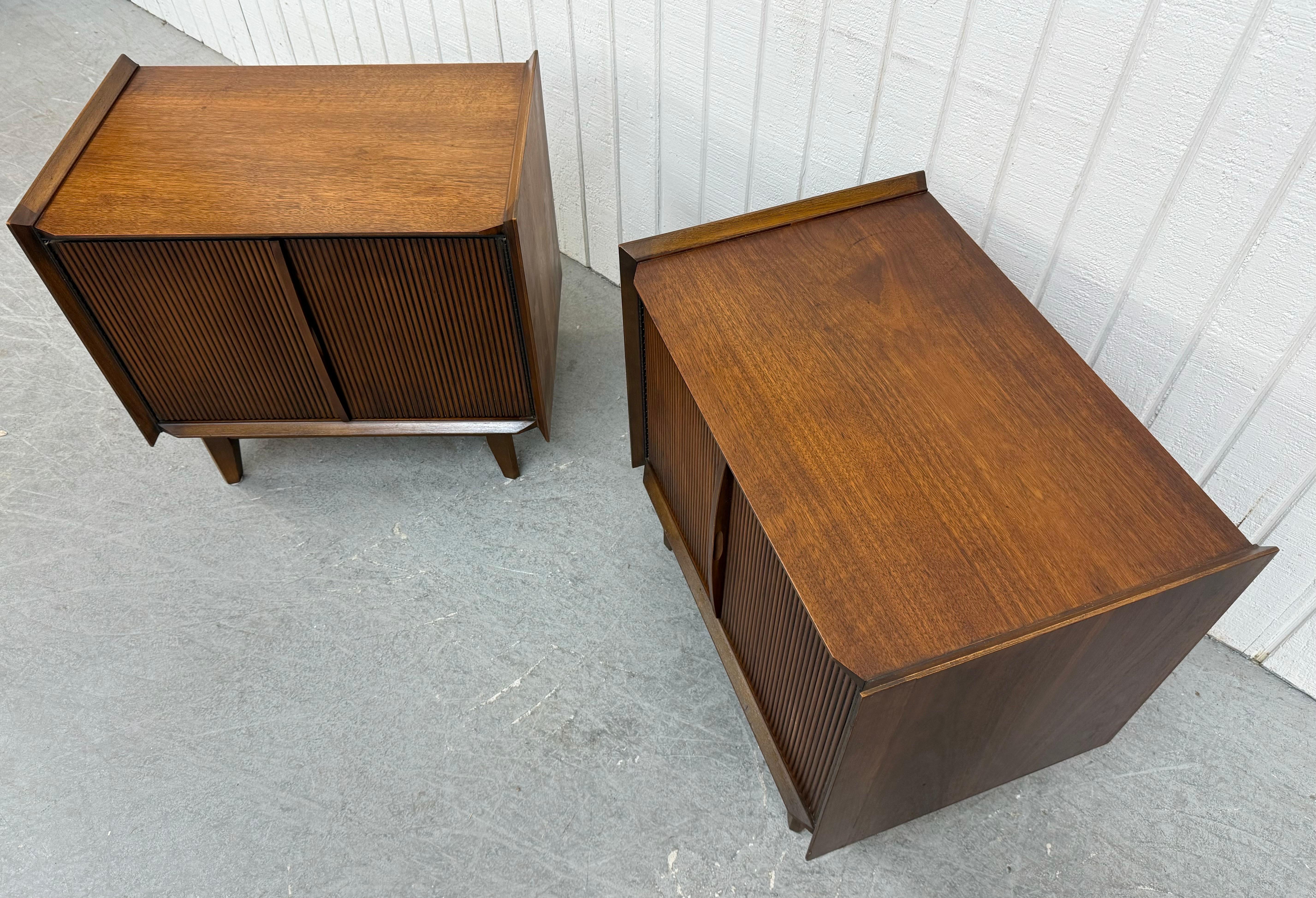 Mid-Century Modern Lane 1st Edition Walnut Nightstands - Set of 2 1