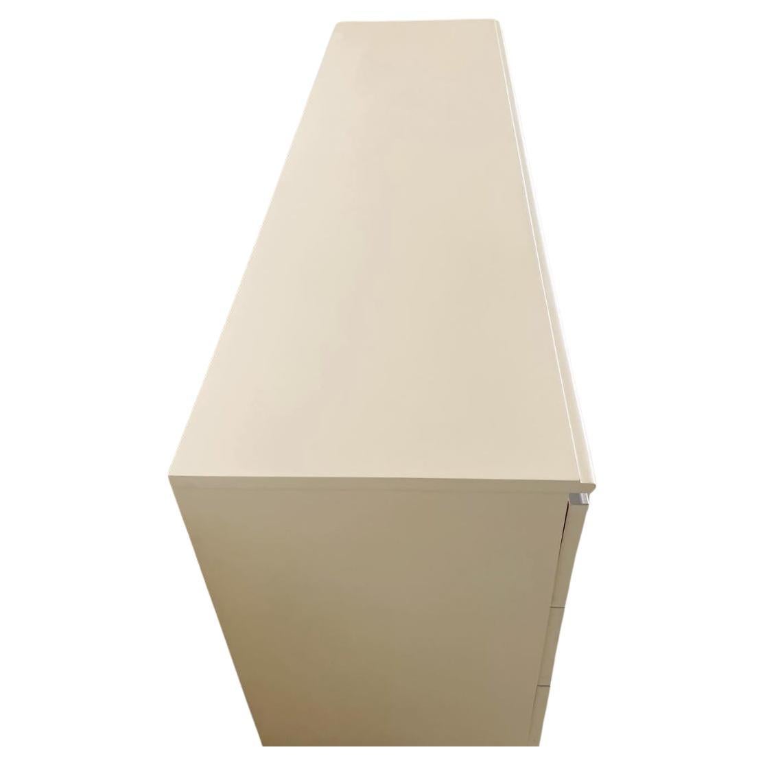 Mid Century Modern Lane Credenza 9 cajones lacado blanco Tiradores cromados Carpintería