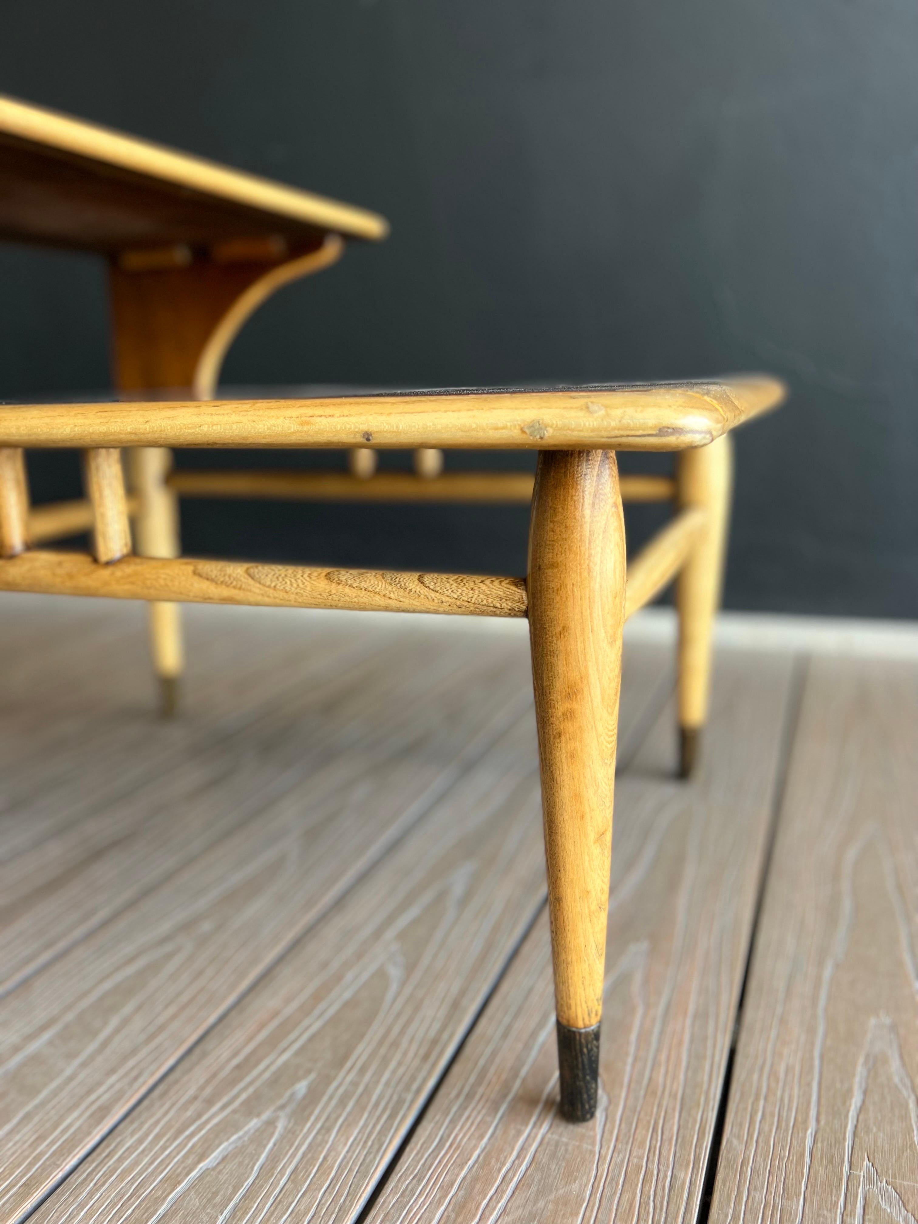 Mid-20th Century Mid-Century Modern Lane Acclaim Dovetail End Table For Sale
