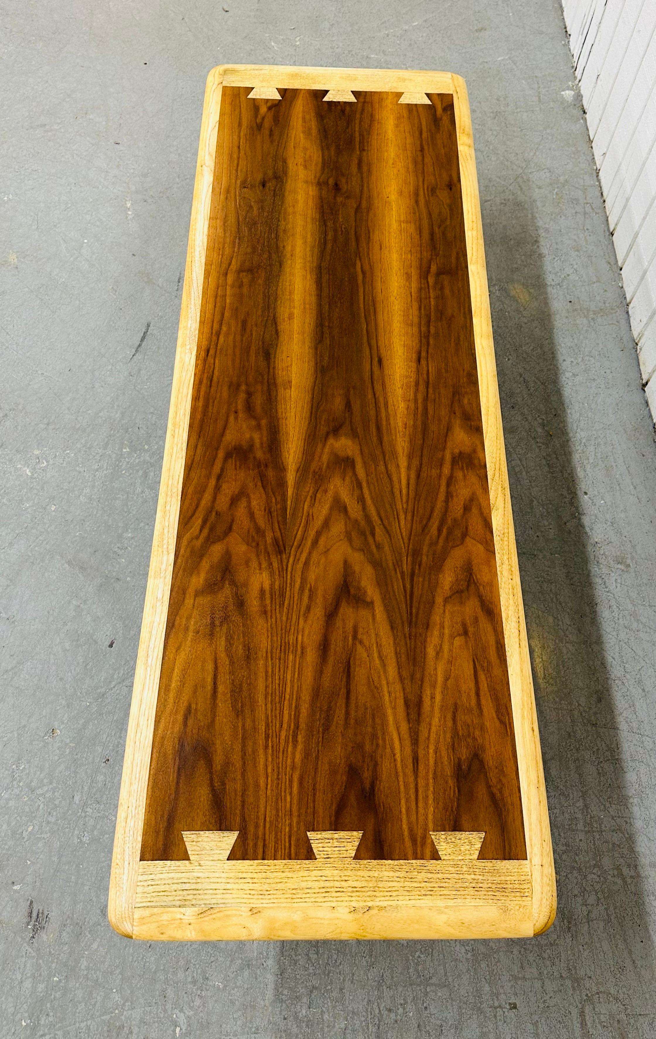 20th Century Mid-Century Modern Lane Acclaim Walnut Coffee Table