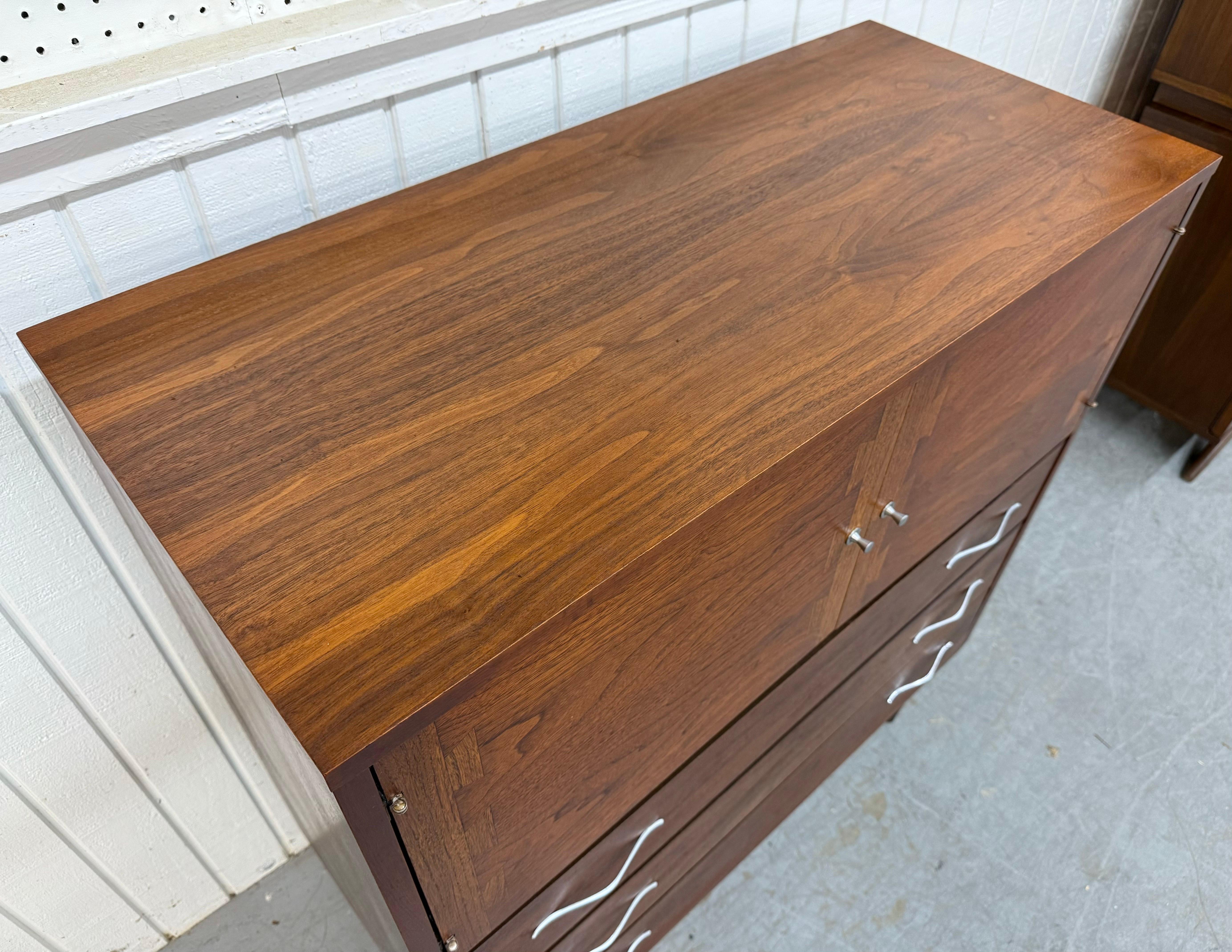 Mid-Century Modern Lane Acclaim Walnut High Chest In Good Condition In Clarksboro, NJ