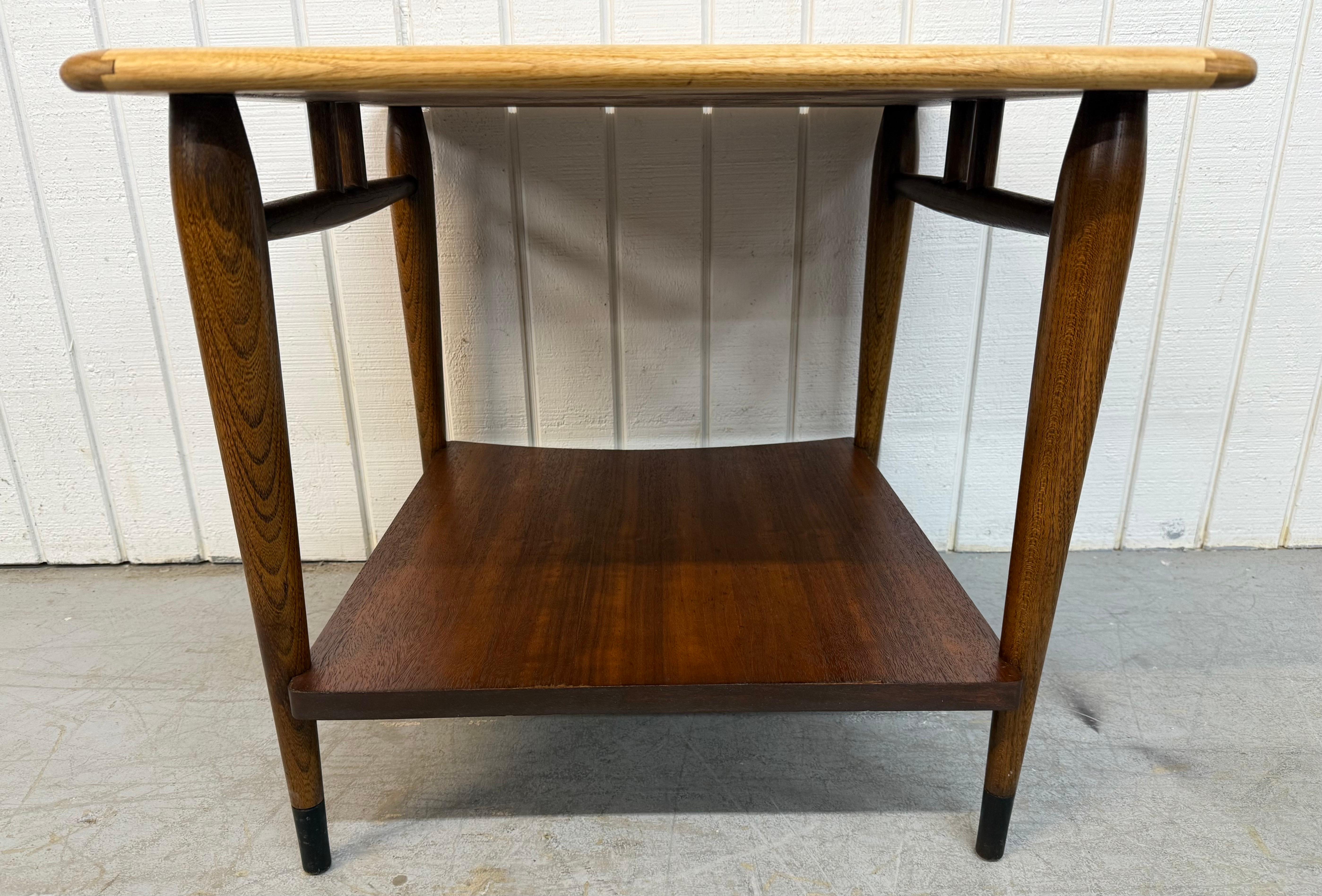 Mid-Century Modern Lane Acclaim Walnut Side Tables - Set of 2 For Sale 2