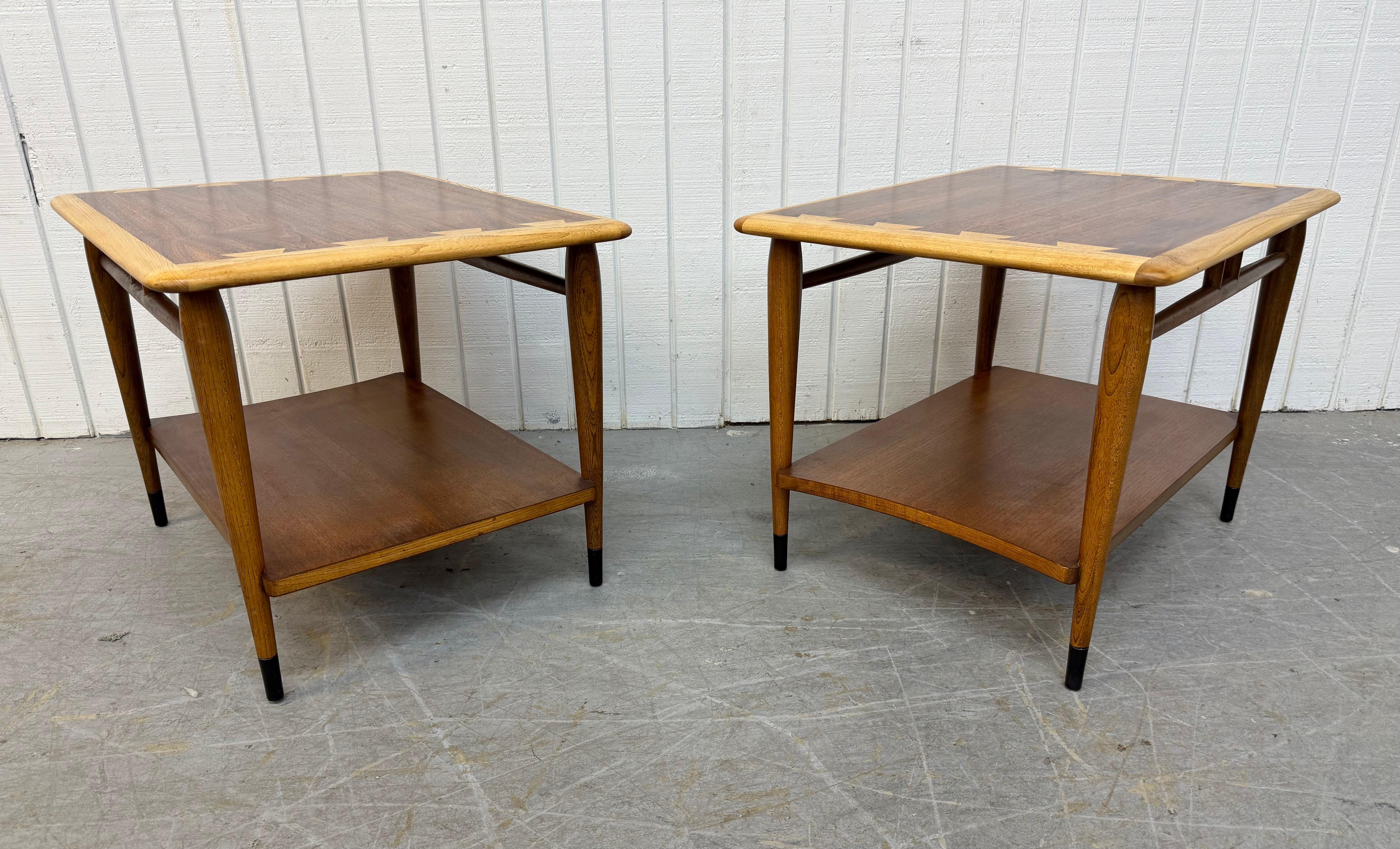 Tables d'appoint en noyer The Moderns Lane Acclaim - Lot de 2 en vente 1