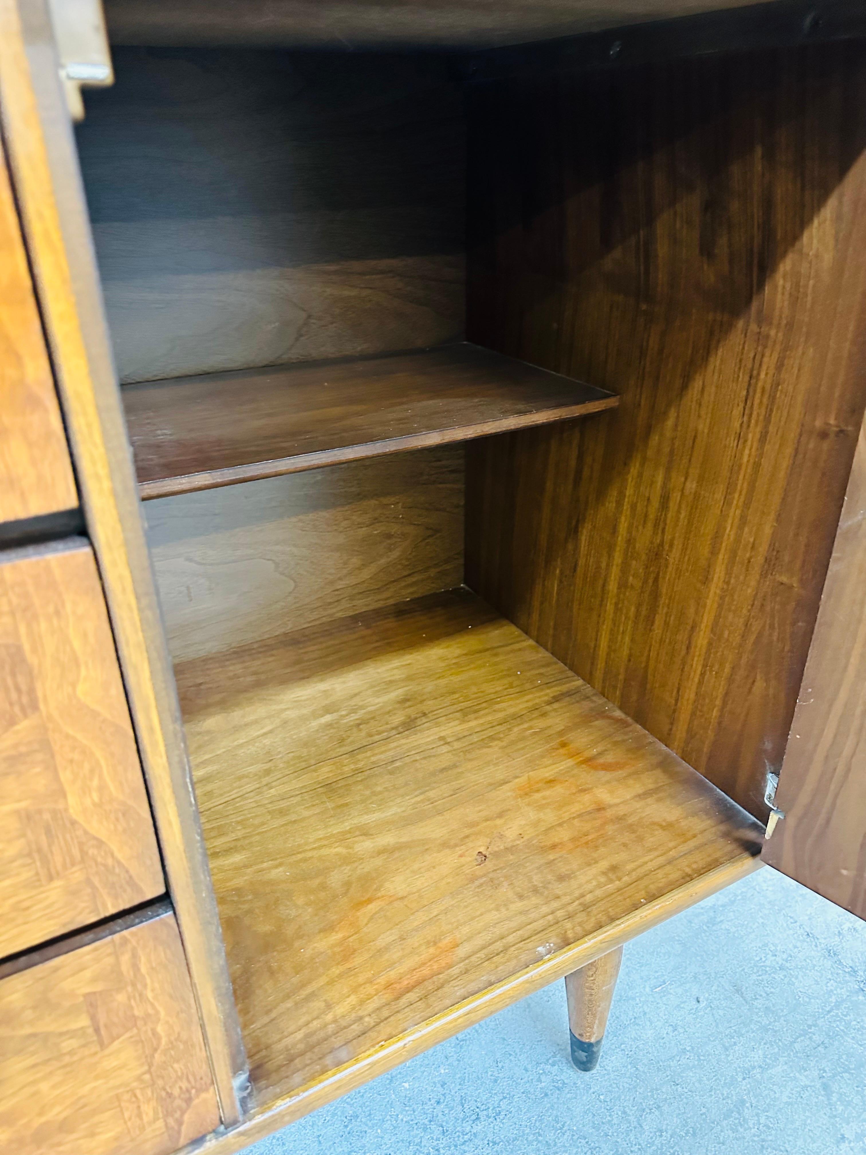 Mid-Century Modern Lane Acclaim Walnut Sideboard 4