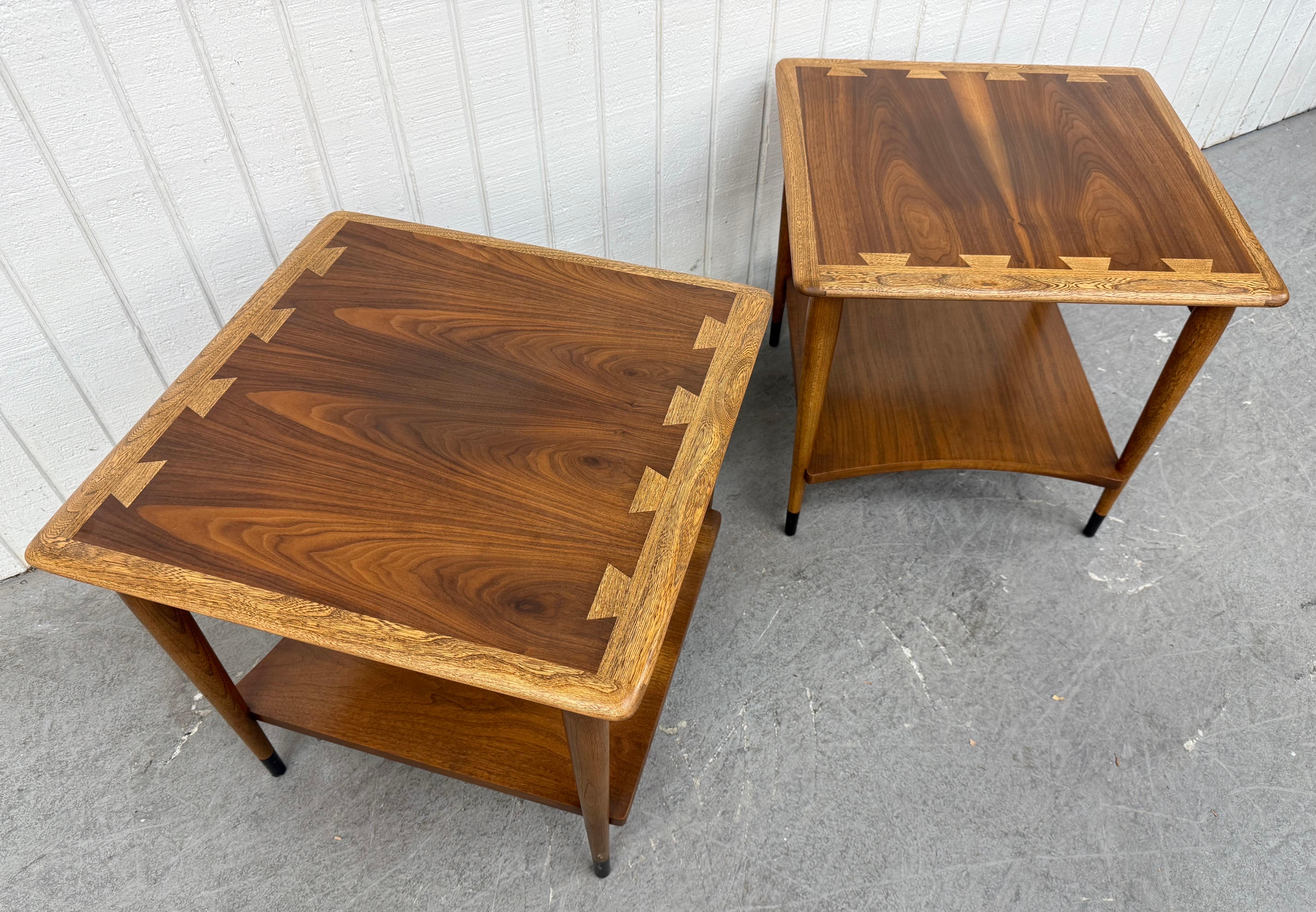 This listing is for a pair of Mid-Century Modern Lane Acclaim Walnut Square Side Tables. Featuring a straight line design, iconic Acclaim dovetailed top, bottom shelf for storage, modern legs with black tips, and a beautiful walnut finish. This is