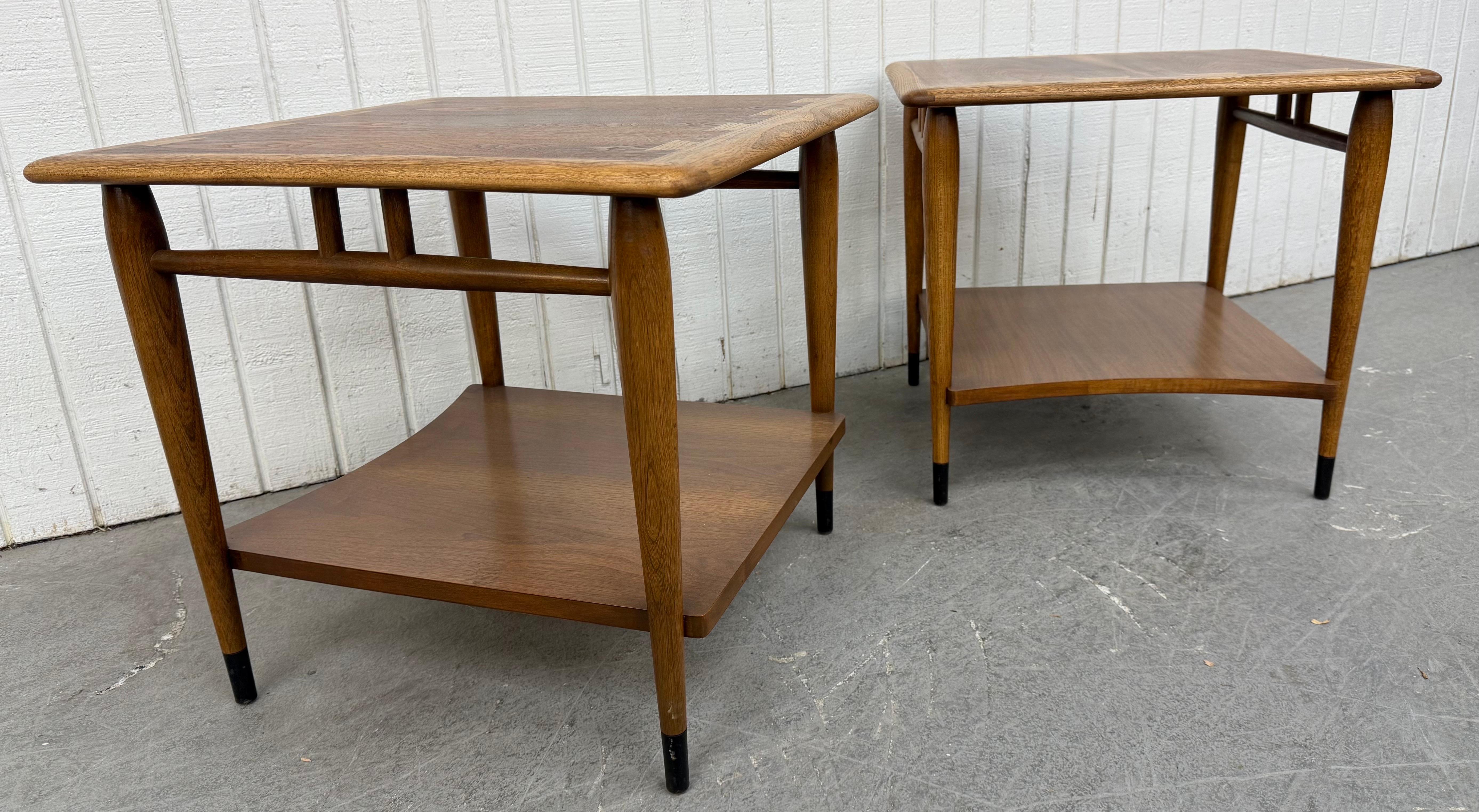 Mid-Century Modern Lane Acclaim Walnut Square Side Tables - Set of 2 In Good Condition For Sale In Clarksboro, NJ