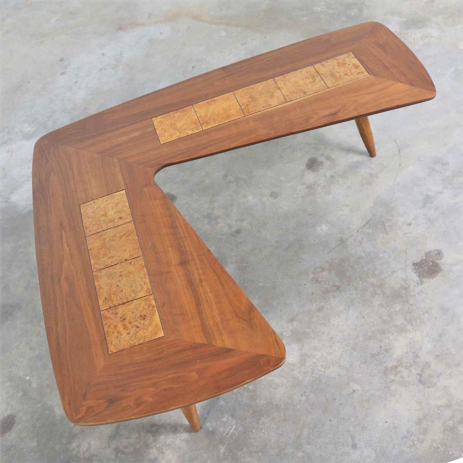 20th Century Mid-Century Modern Lane Boomerang Coffee Table with Inlaid Burl Style #1929