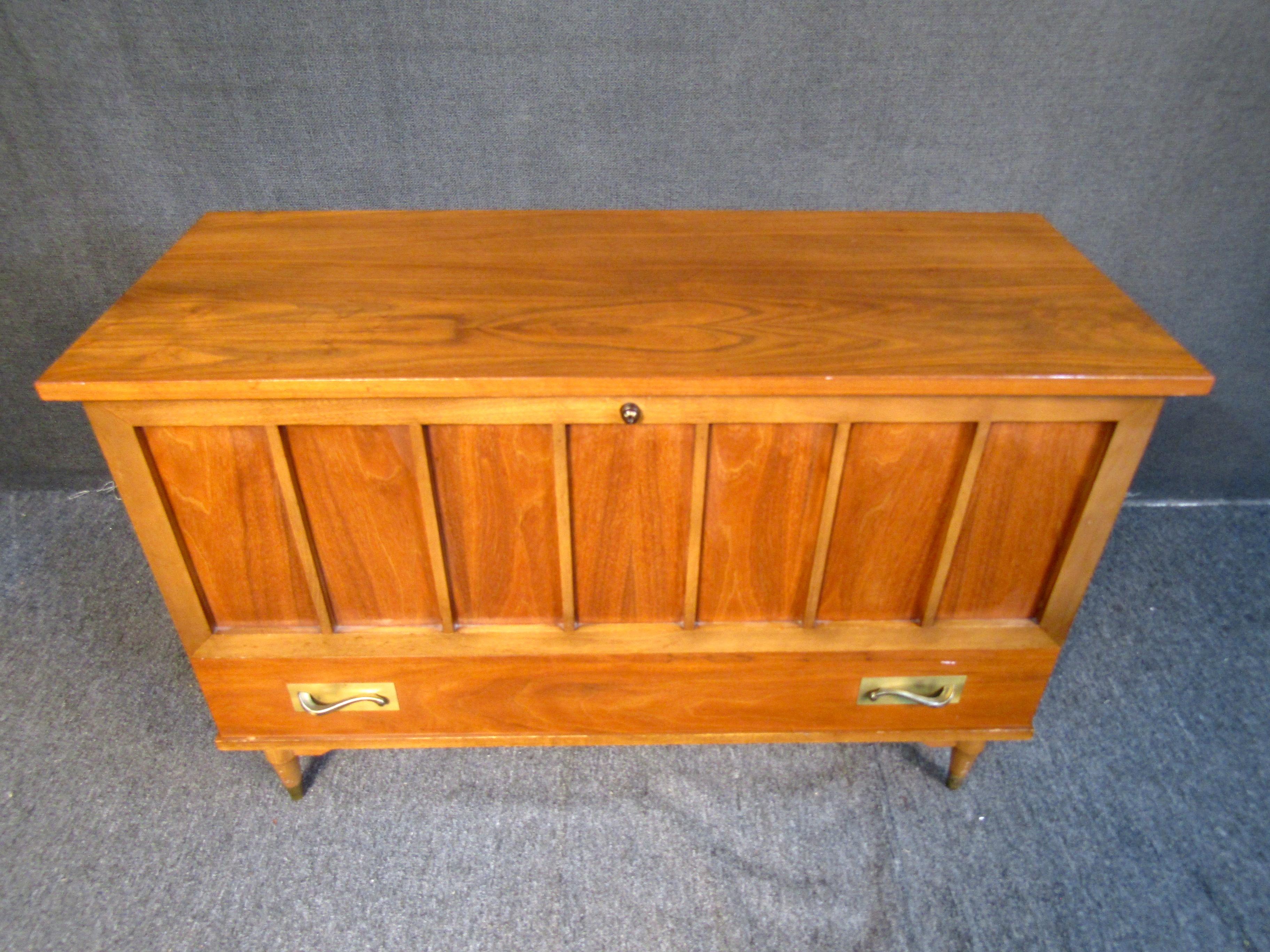 Vintage modern cedar chest by Lane. Sturdy construction, walnut exterior with 