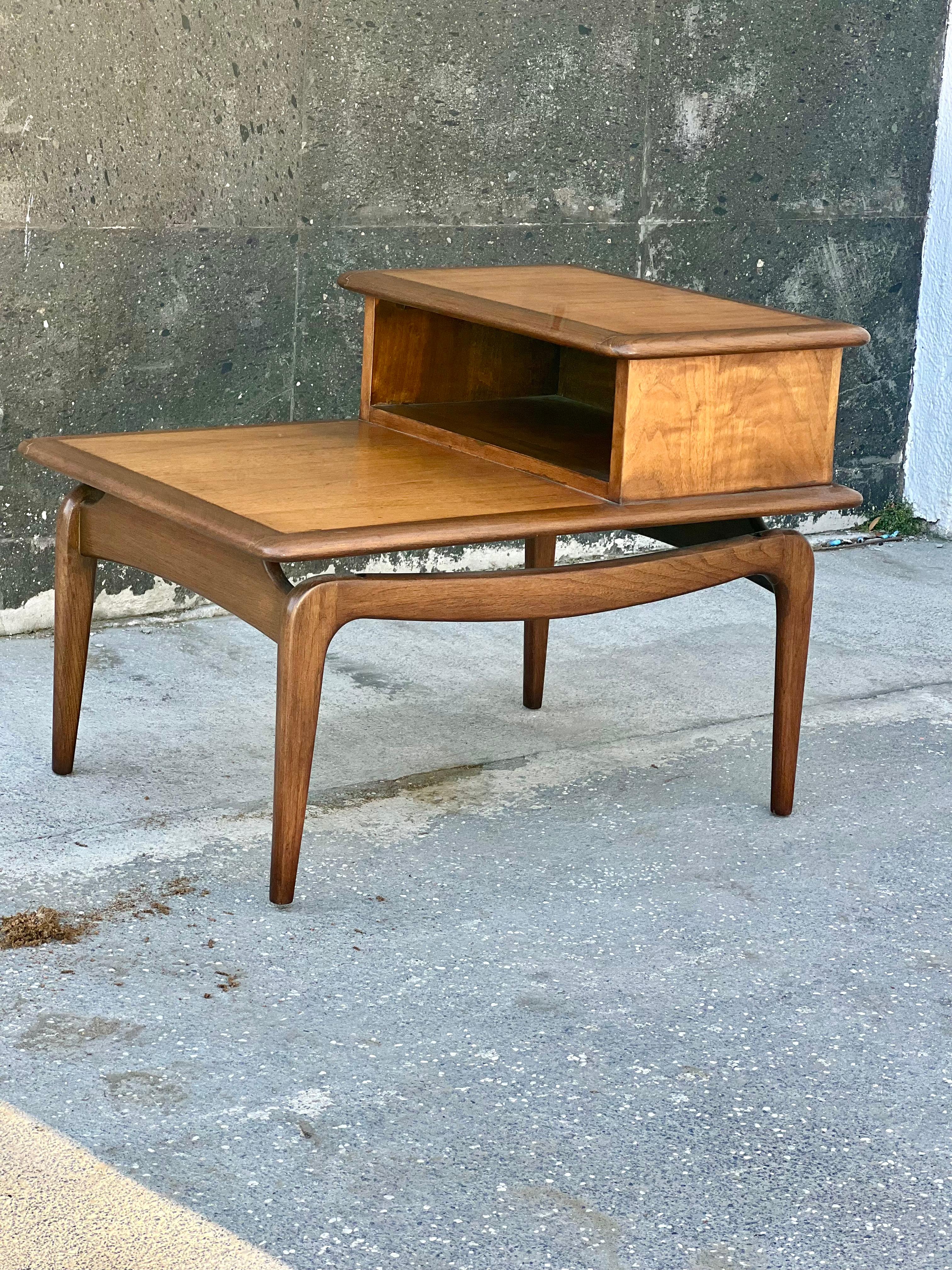 Oak Mid-Century Modern Lane End Table