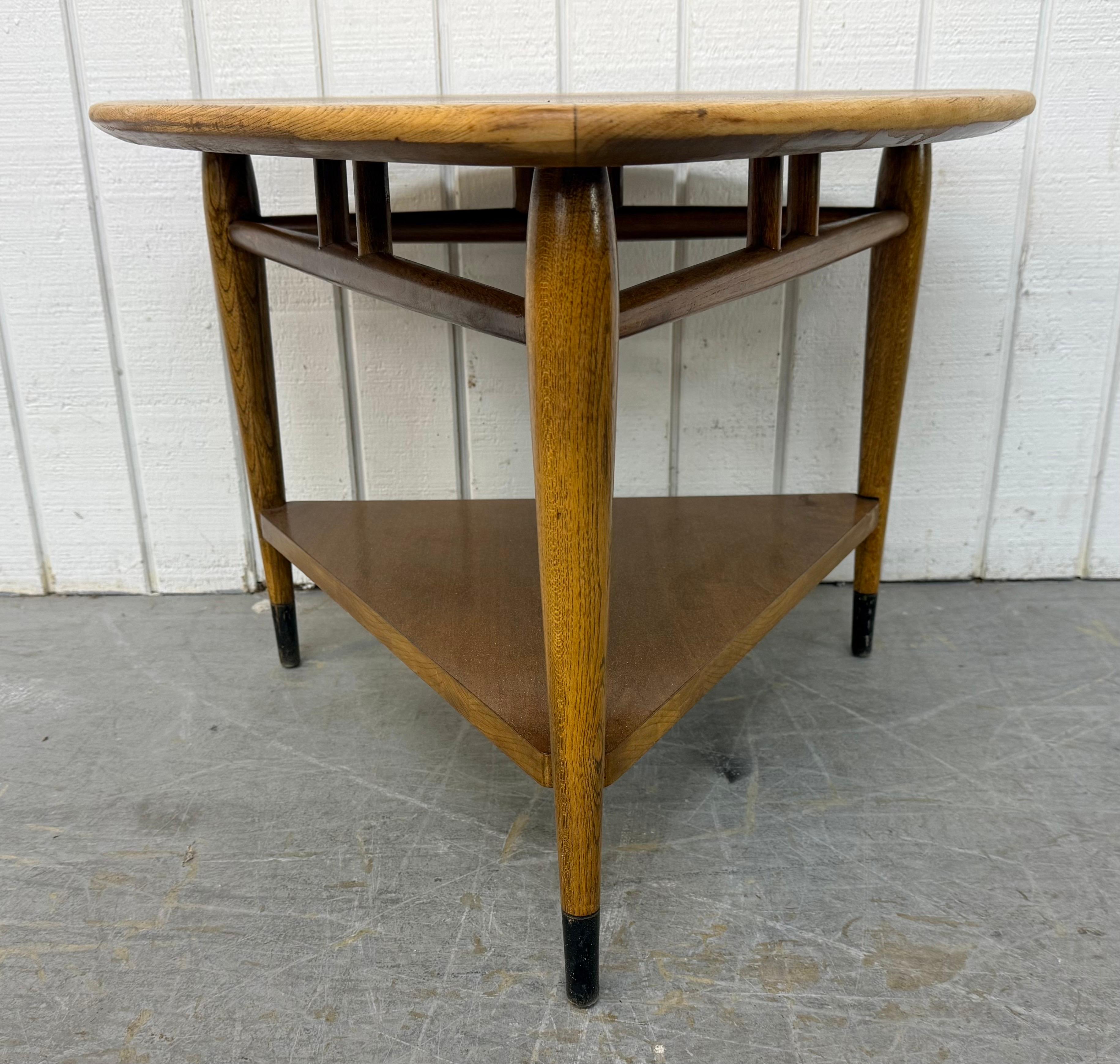 Table d'appoint Lane s pour médiator de guitare, style moderne du milieu du siècle dernier Bon état - En vente à Clarksboro, NJ