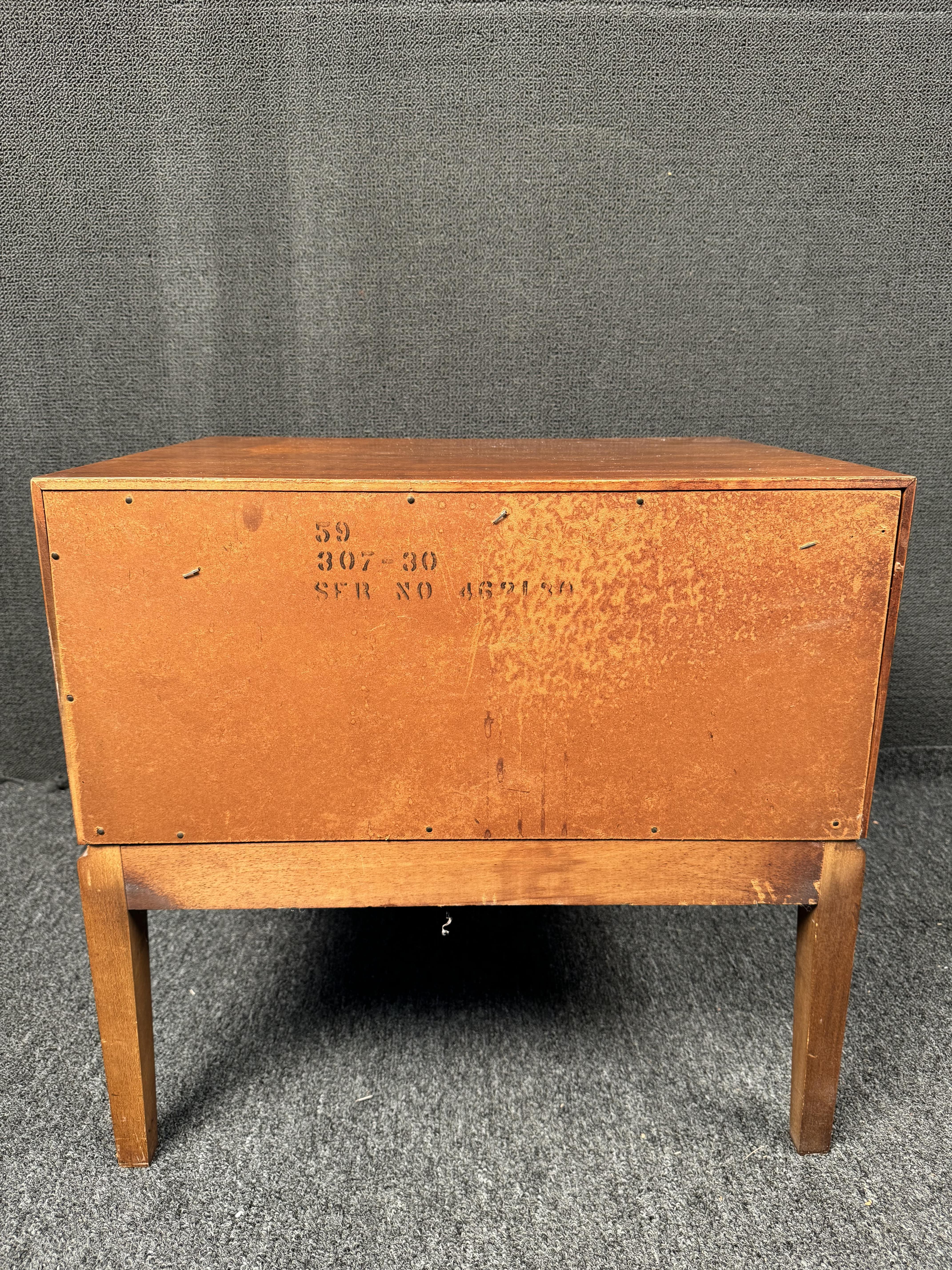 Single Mid Century Modern Nightstand by Lane For Sale 3