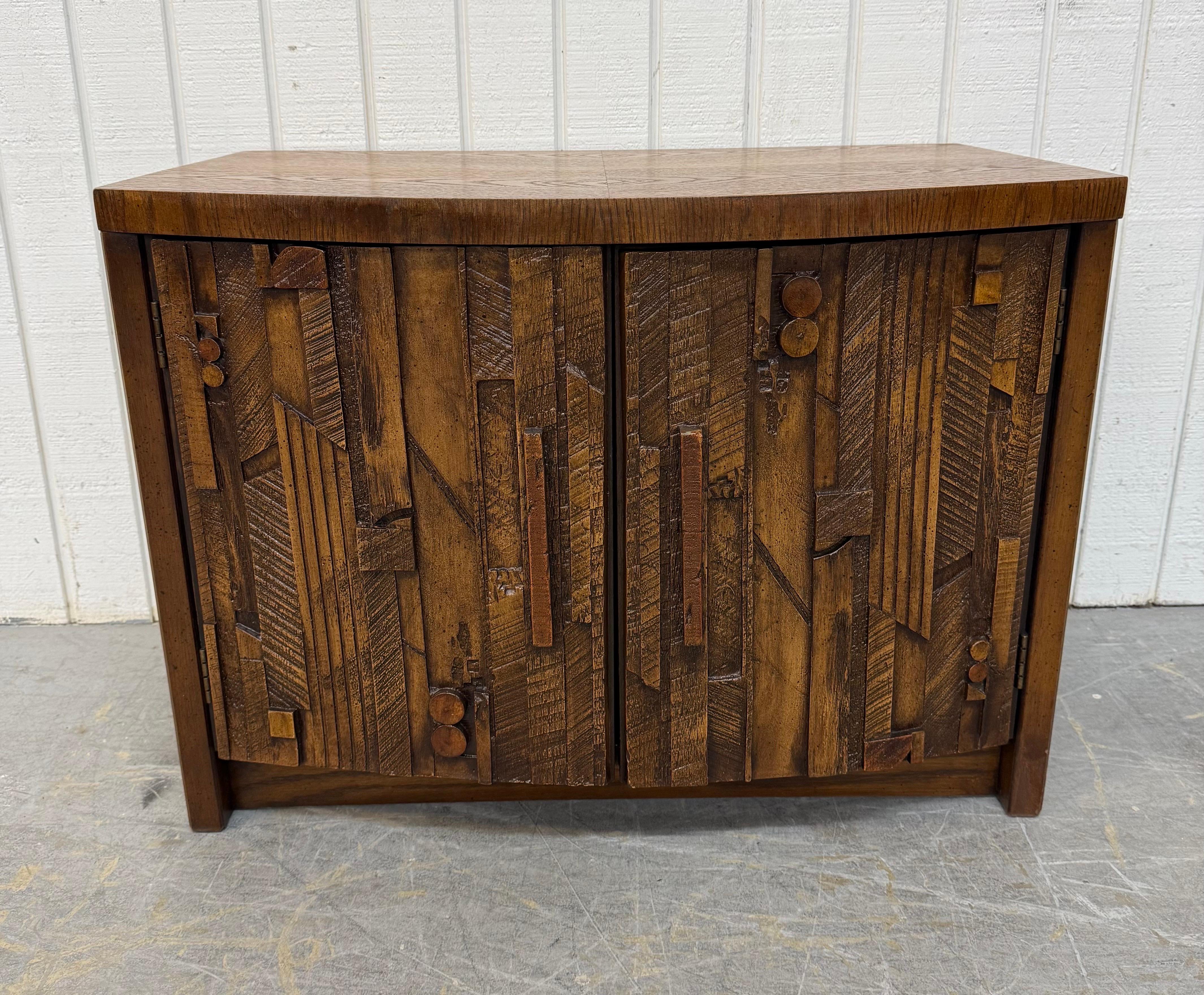 Mid-Century Modern Lane's Brutalist Nachttische - Satz von 2 im Angebot 1