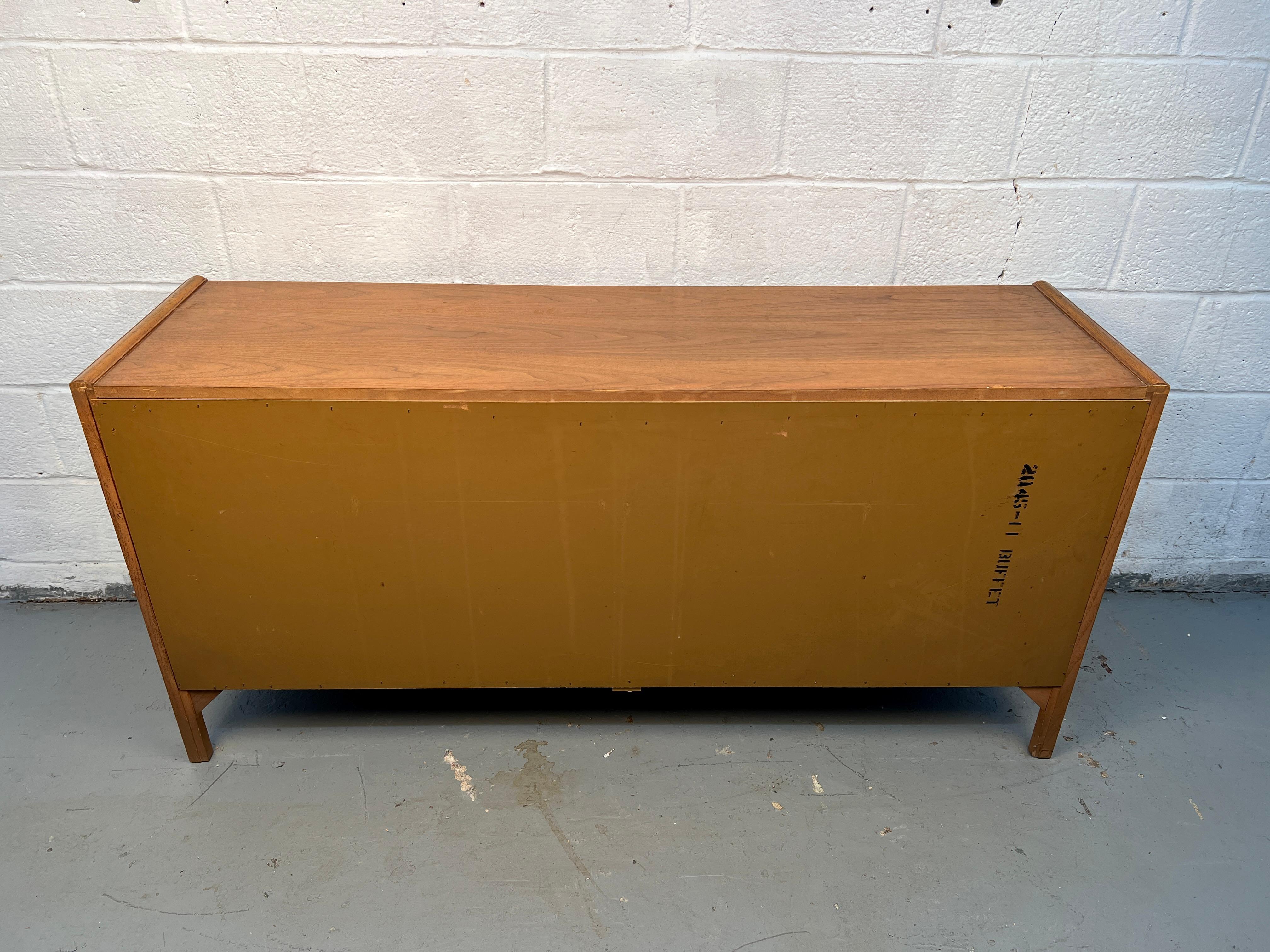 Credenza Lane's 