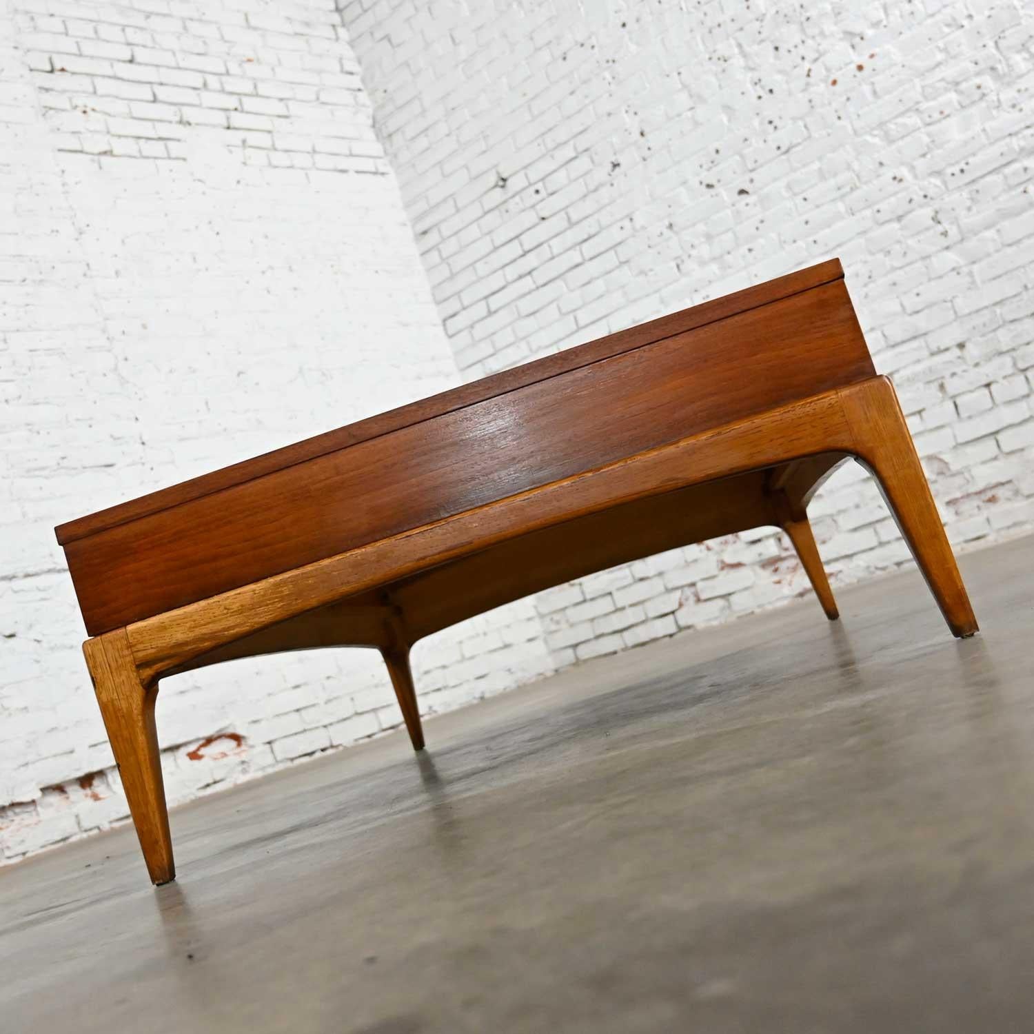 Mid-Century Modern Lane Rhythm Collection Walnut Rectangular Coffee Table  1