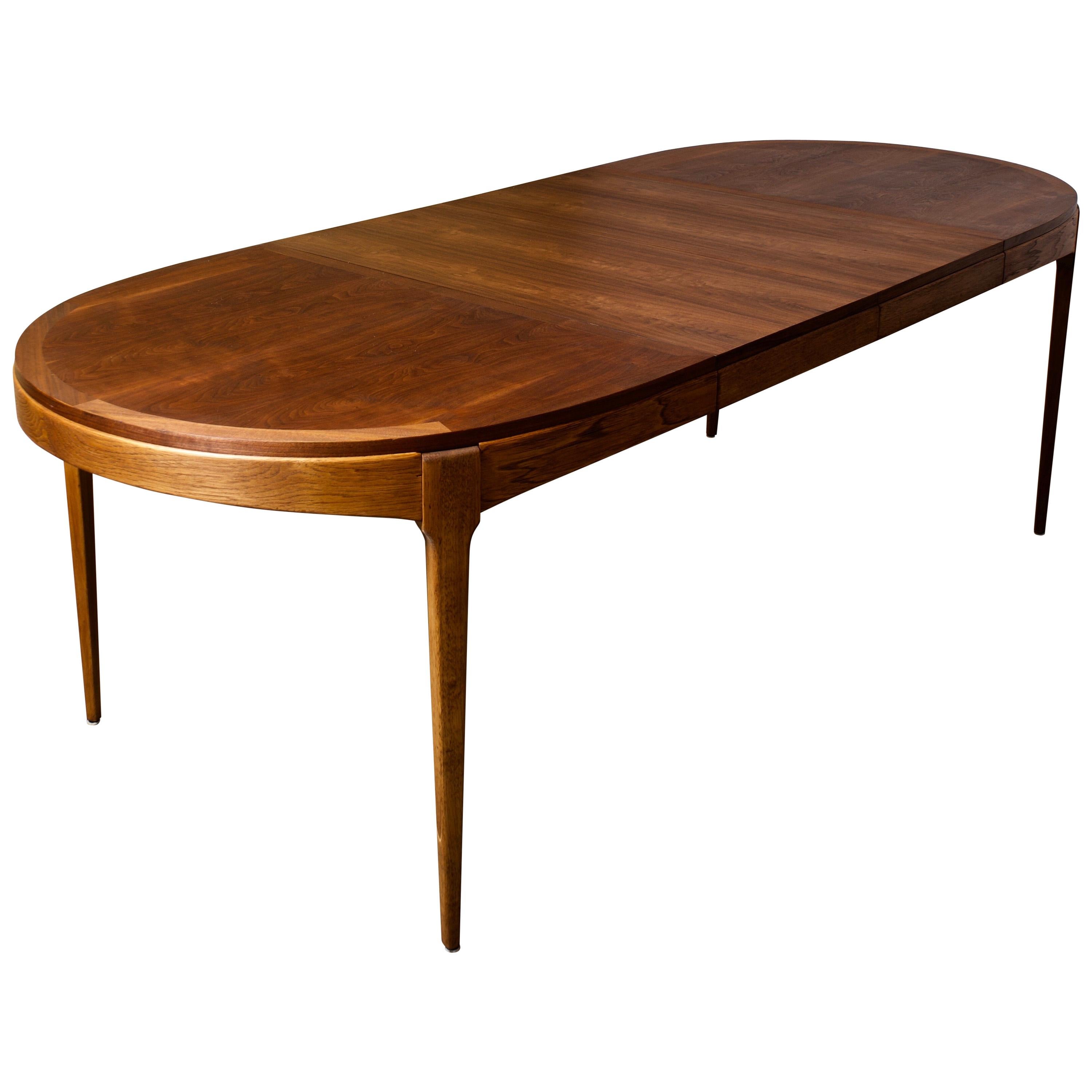 Mid-Century Modern Lane "Rhythm" Dining Table with Table Leaves For Sale