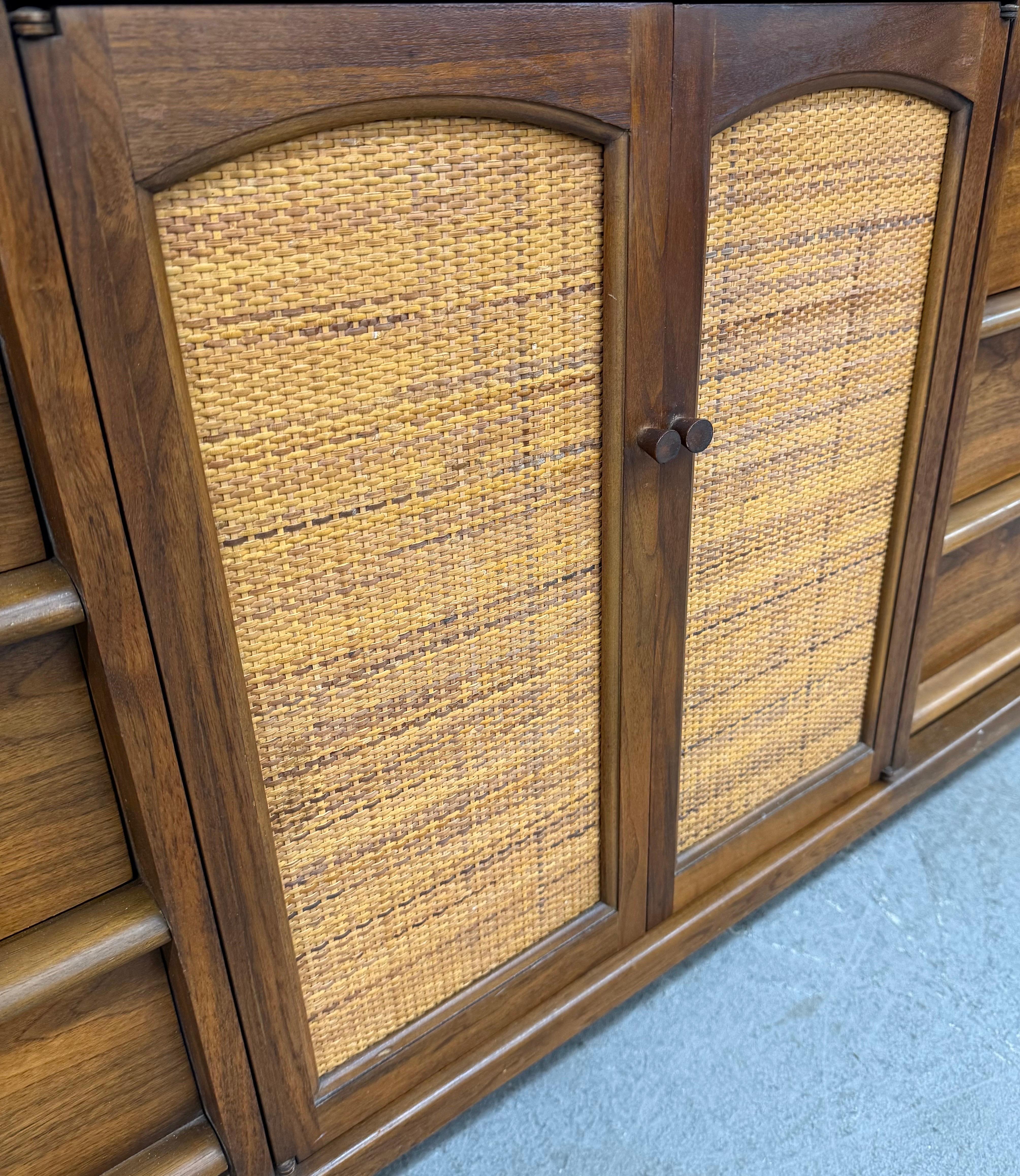 Mid-Century Modern Lane Rhythm Walnut Dresser 1