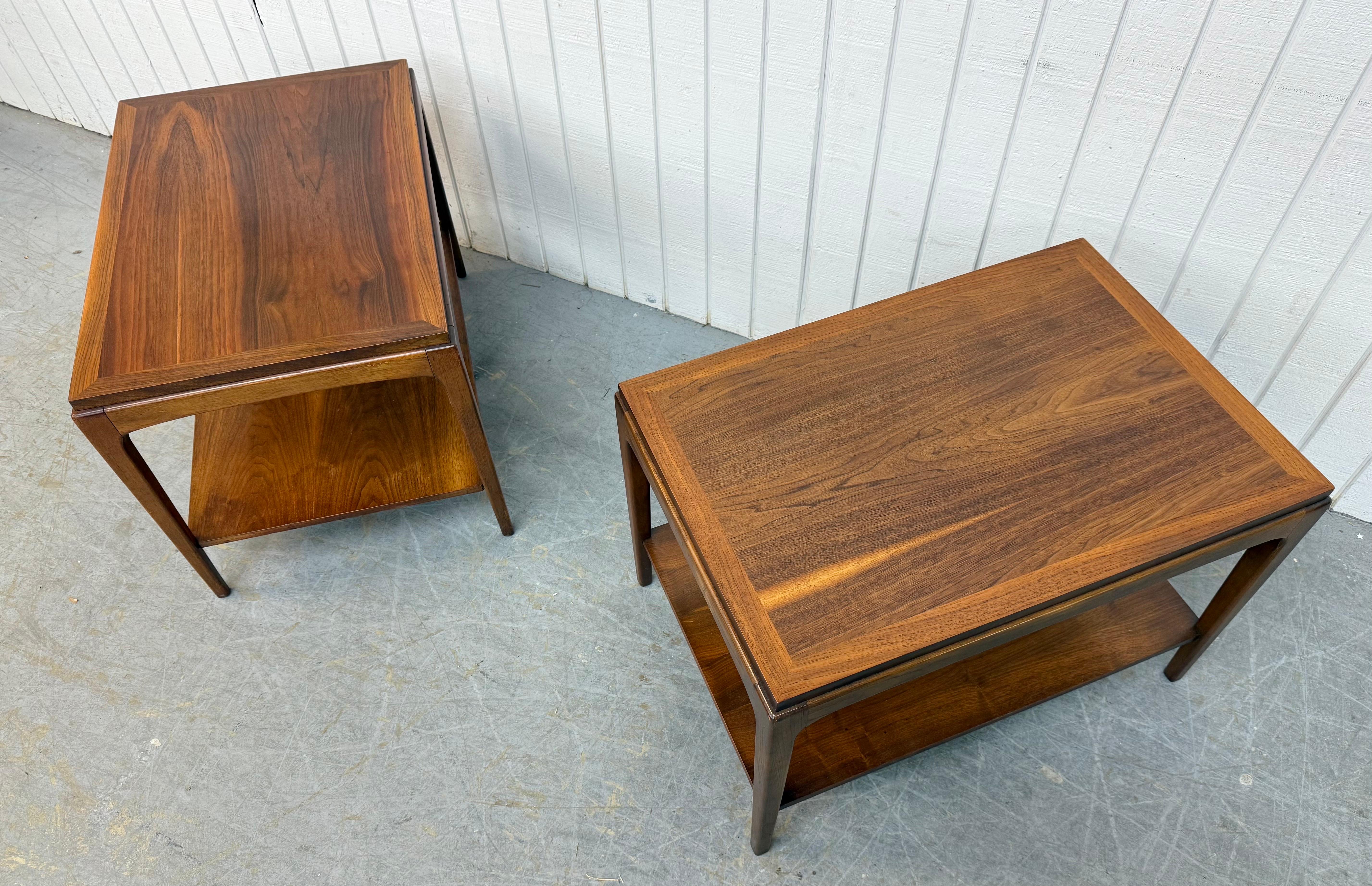 Mid-Century moderno Tavolini in noce Rhythm Lane's - Set di 2 in vendita