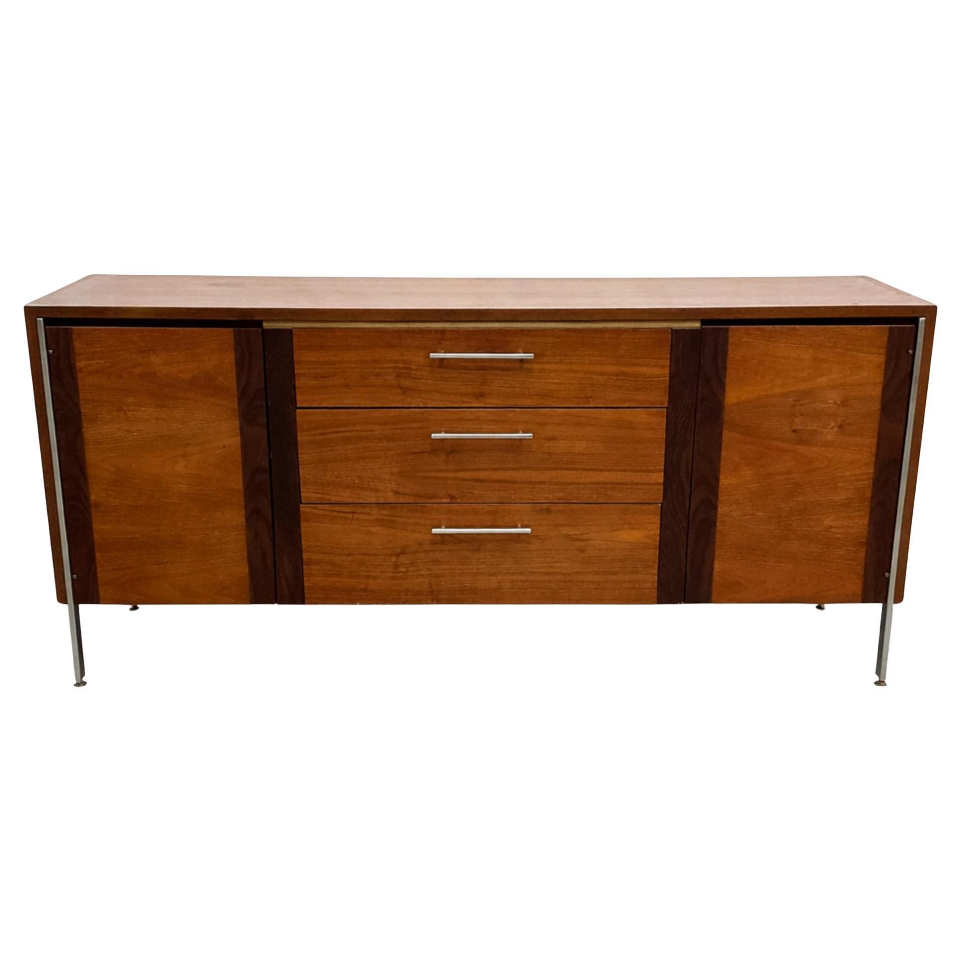 Mid-Century Modern Lane Rosewood Credenza with Drawers and Cabinet Storage For Sale