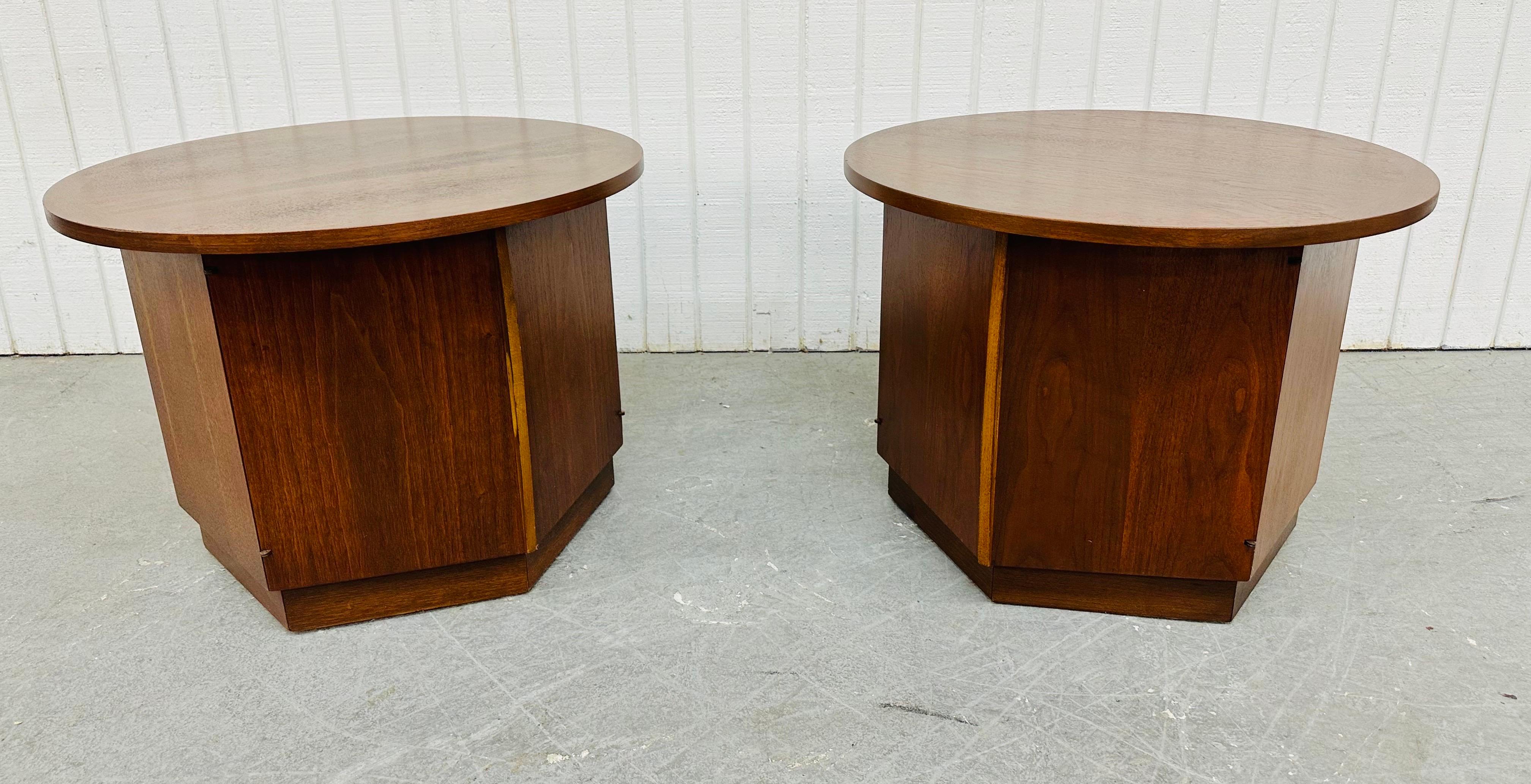 20th Century Mid-Century Modern Lane Round Walnut Side Tables - Set of 2