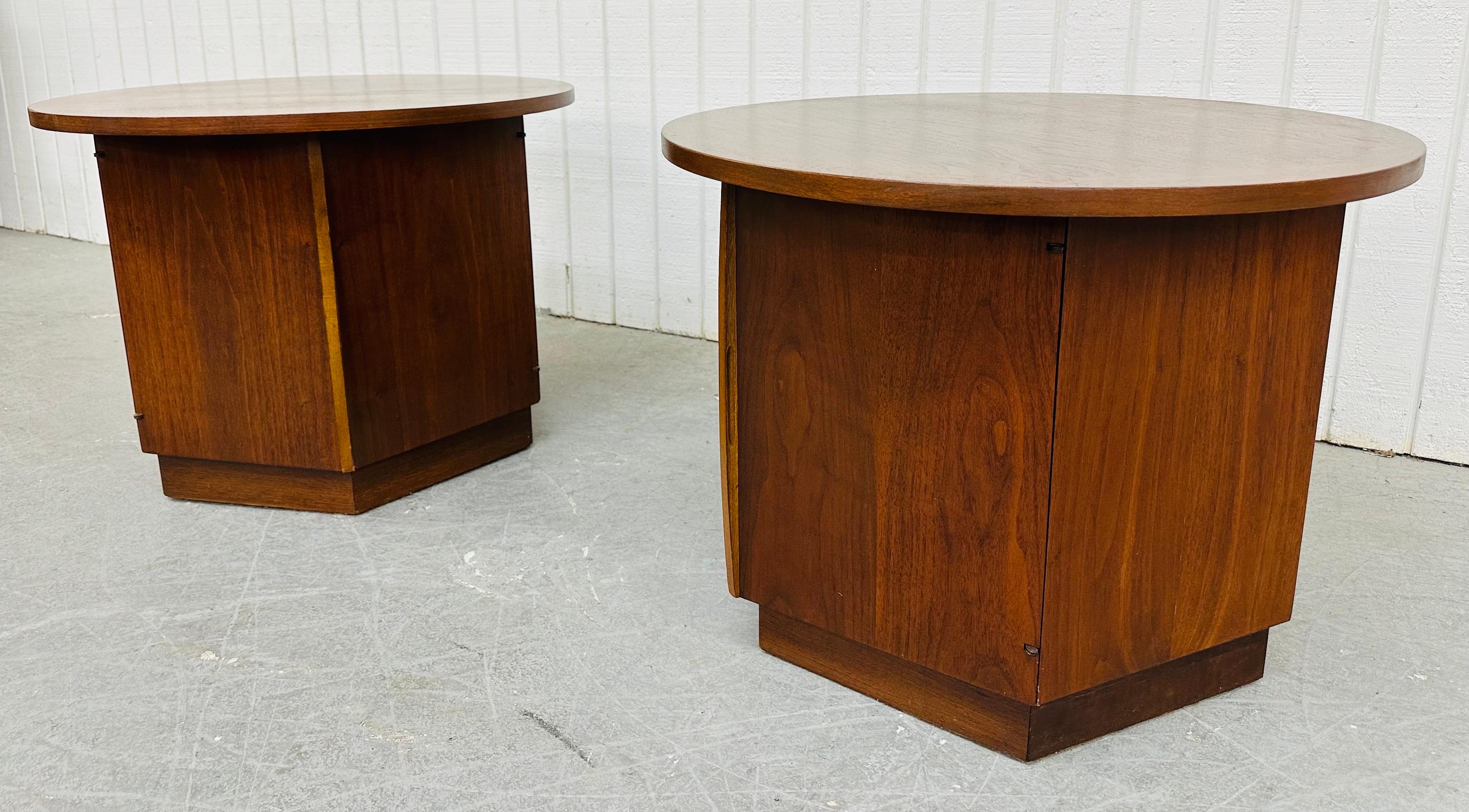 Wood Mid-Century Modern Lane Round Walnut Side Tables - Set of 2