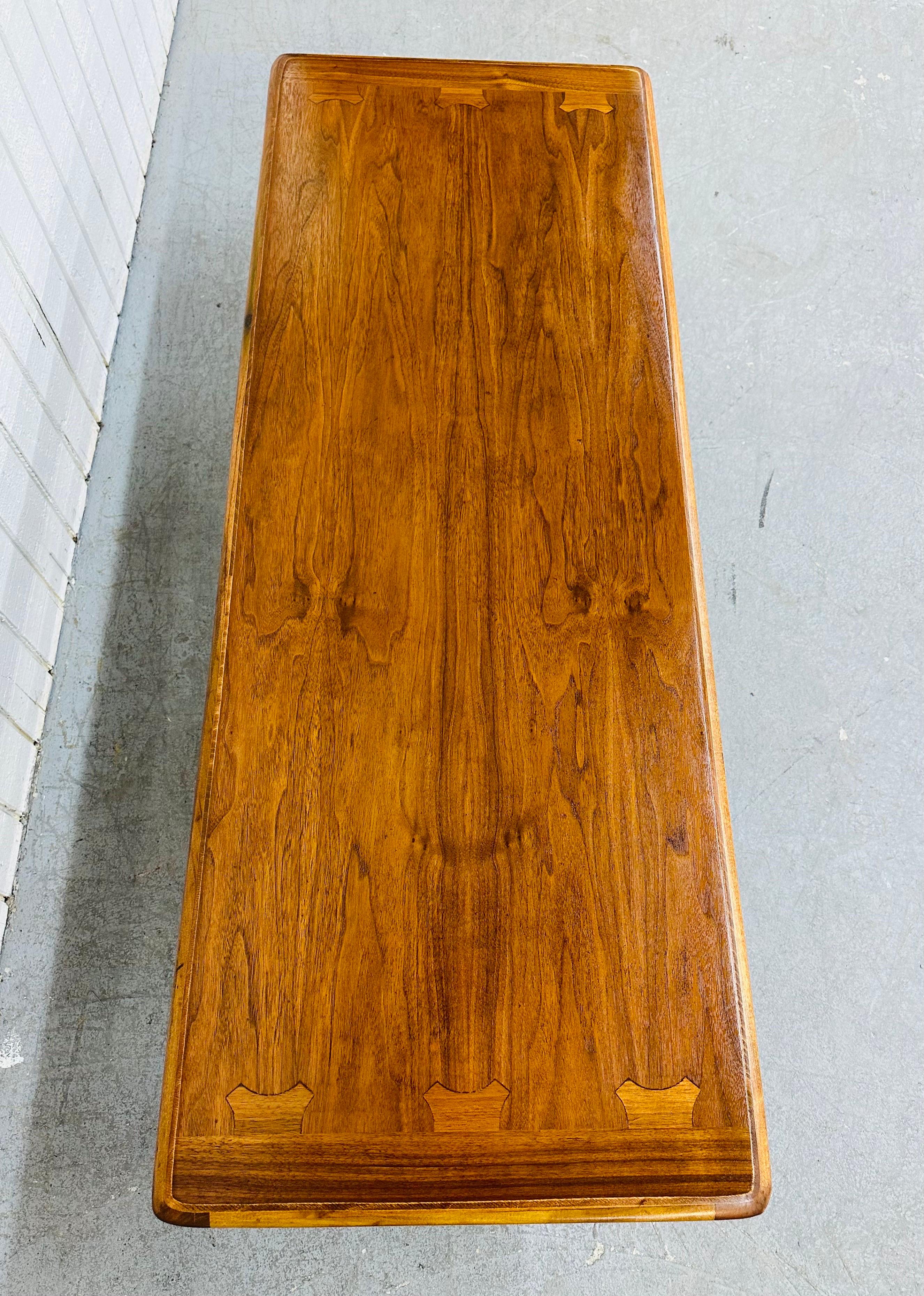 Wood Mid-Century Modern Lane Style Walnut Coffee Table