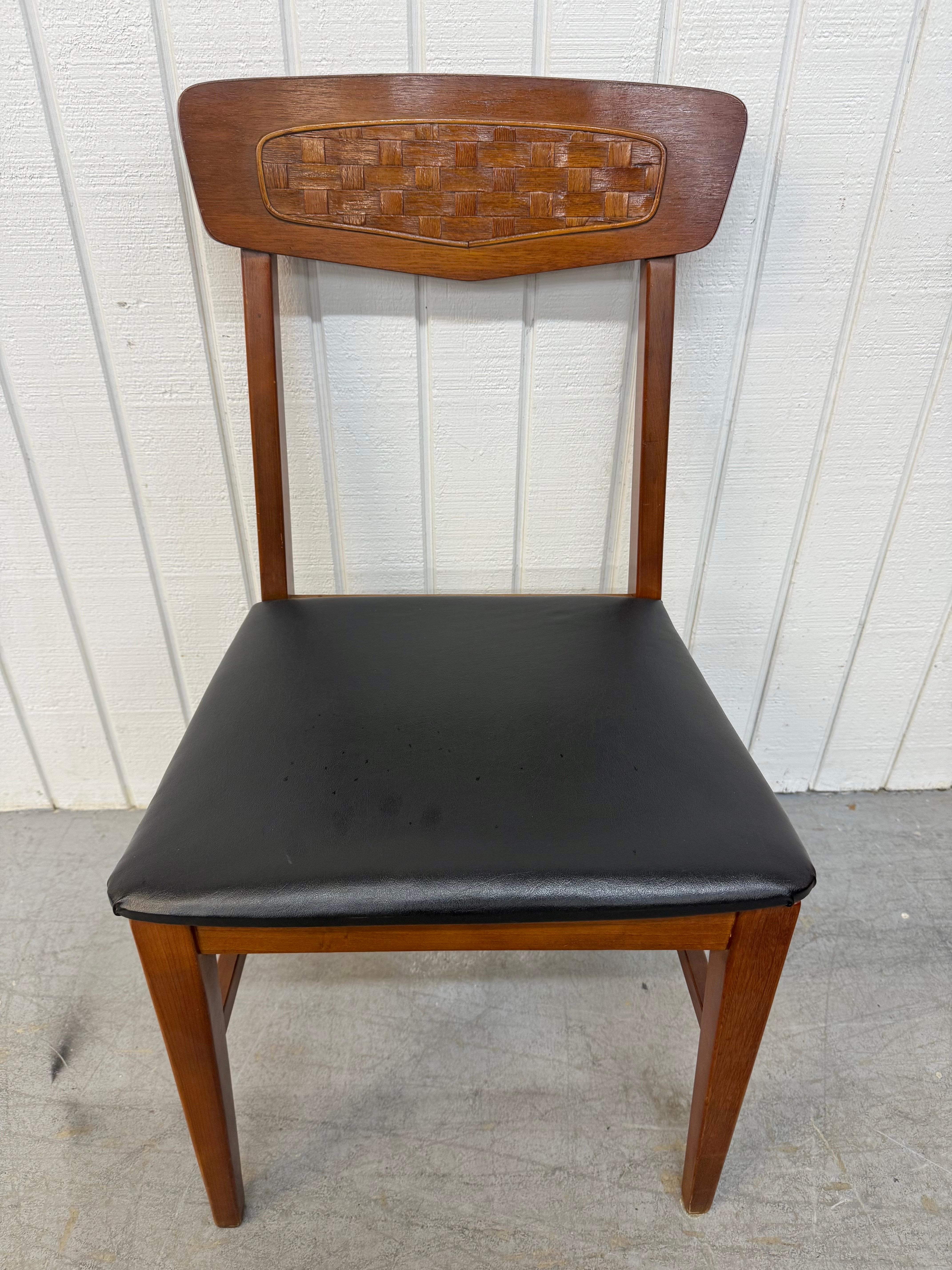 Mid-Century Modern Lane's Esstischstühle aus Nussbaumholz - 6er-Set im Angebot 1