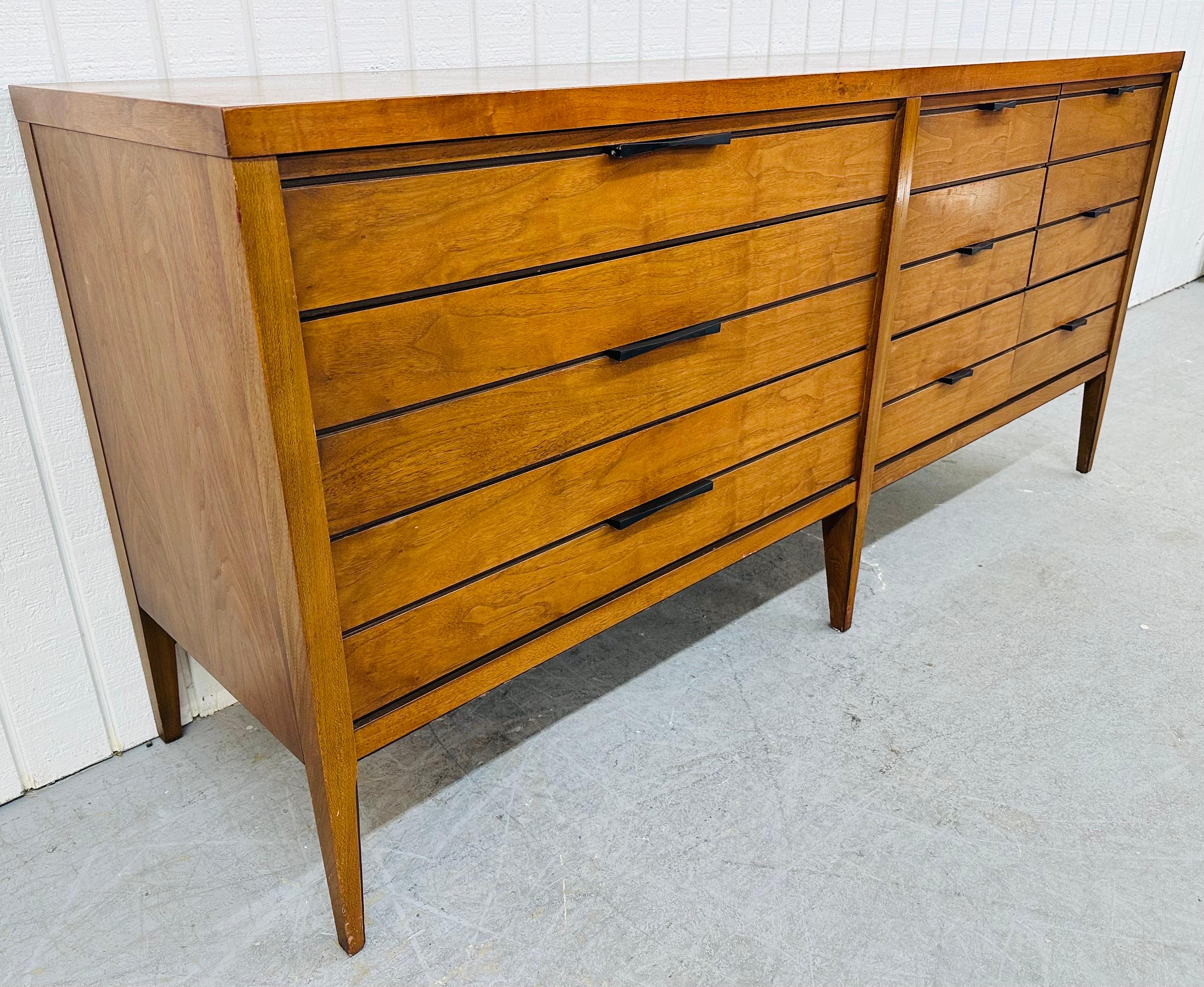 lane 9 drawer dresser