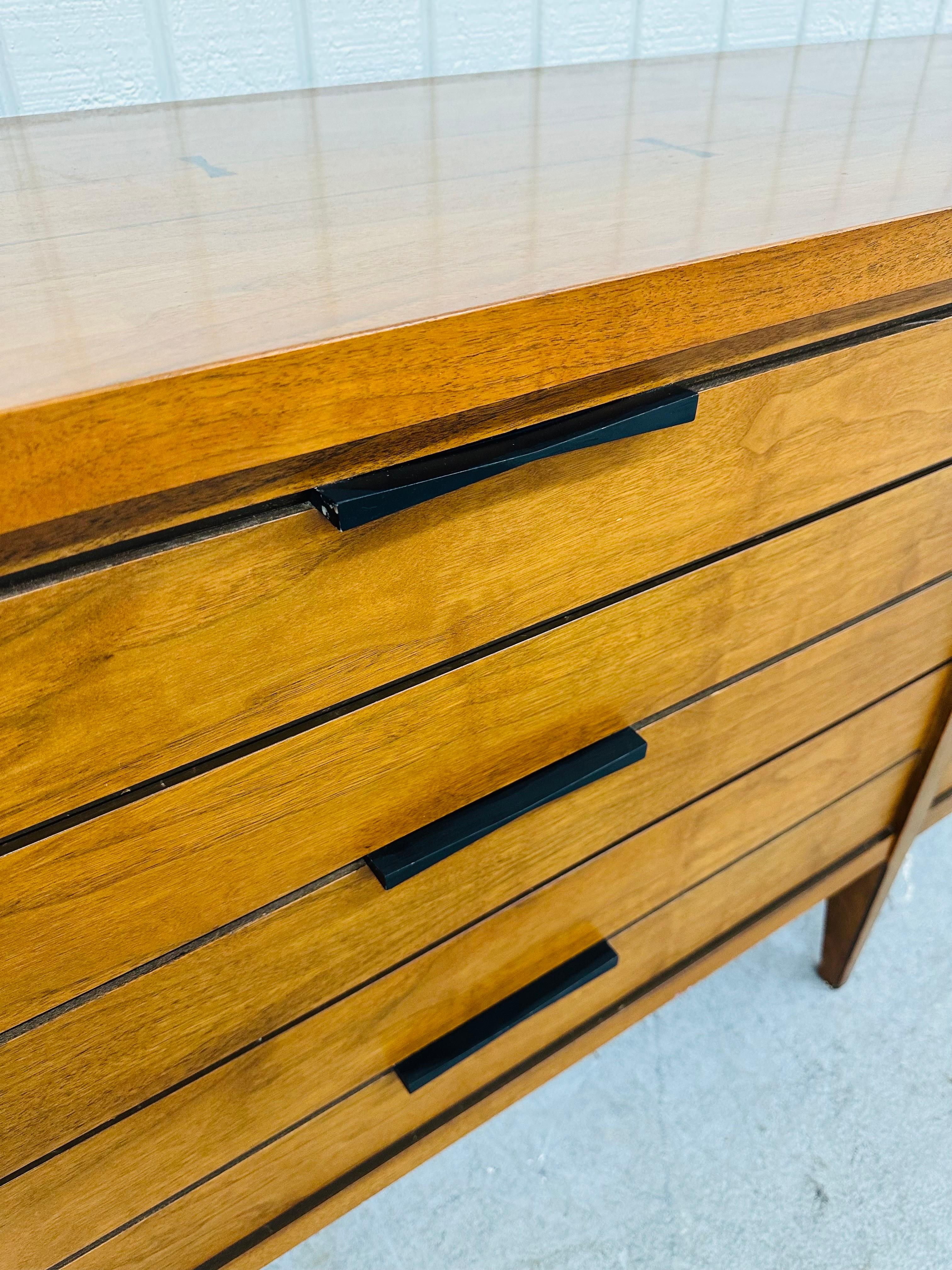 Mid-Century Modern Lane Tuxedo 9-Drawer Walnut Dresser 1