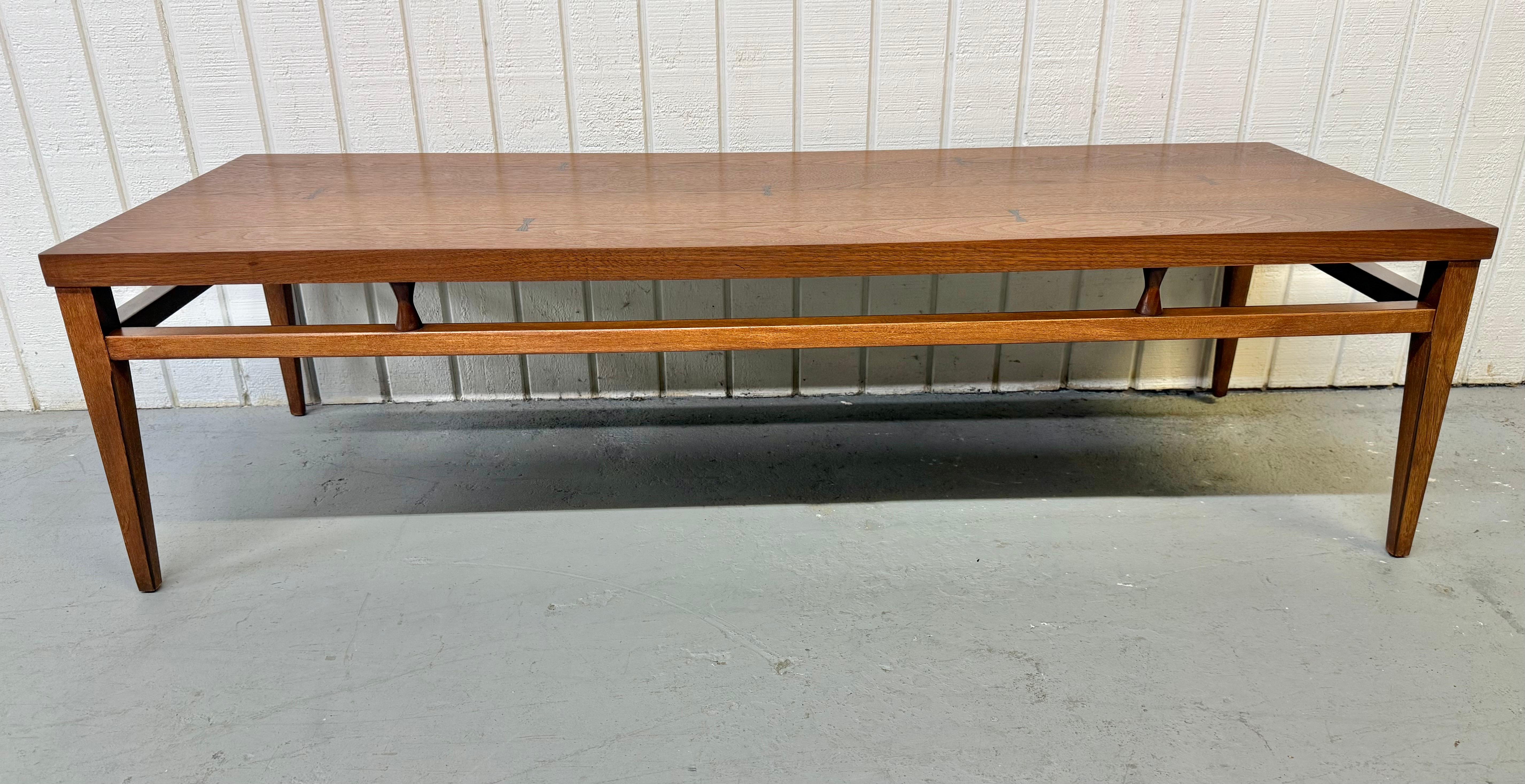 20th Century Mid-Century Modern Lane Tuxedo Walnut Coffee Table For Sale