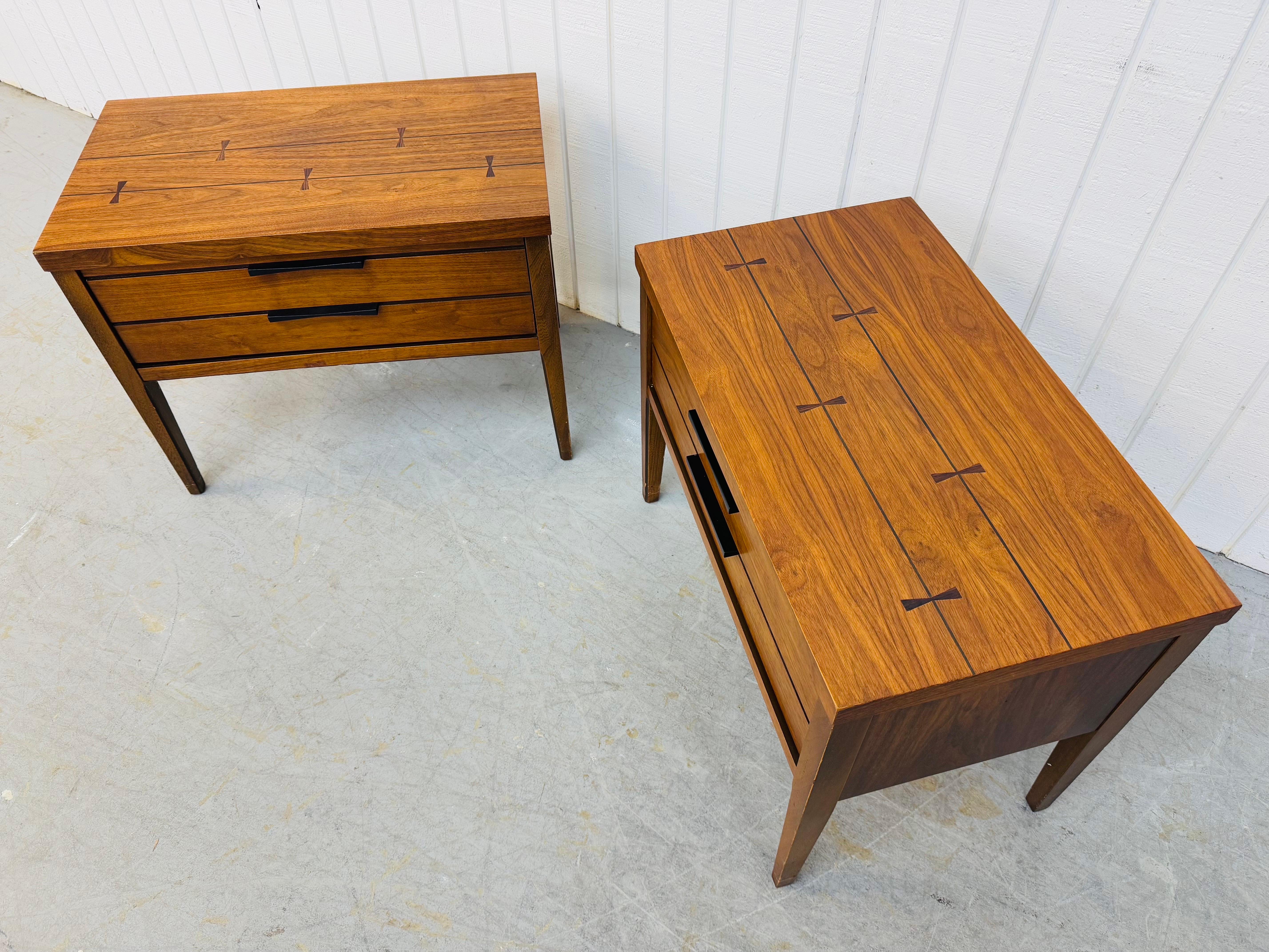 20th Century Mid-Century Modern Lane Tuxedo Walnut Nightstands - Set of 2 For Sale