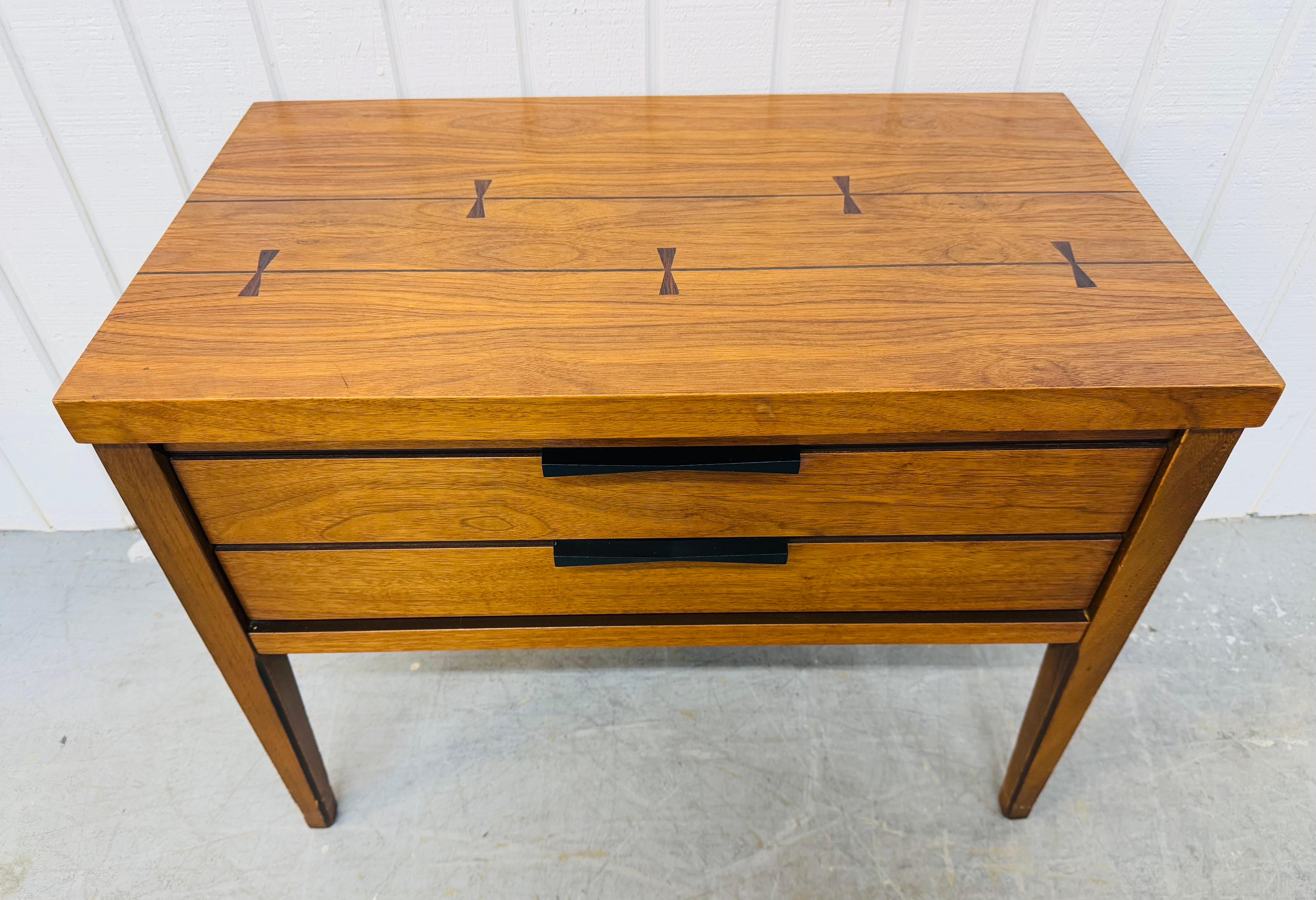 Mid-Century Modern Lane Tuxedo Walnut Nightstands - Set of 2 For Sale 1