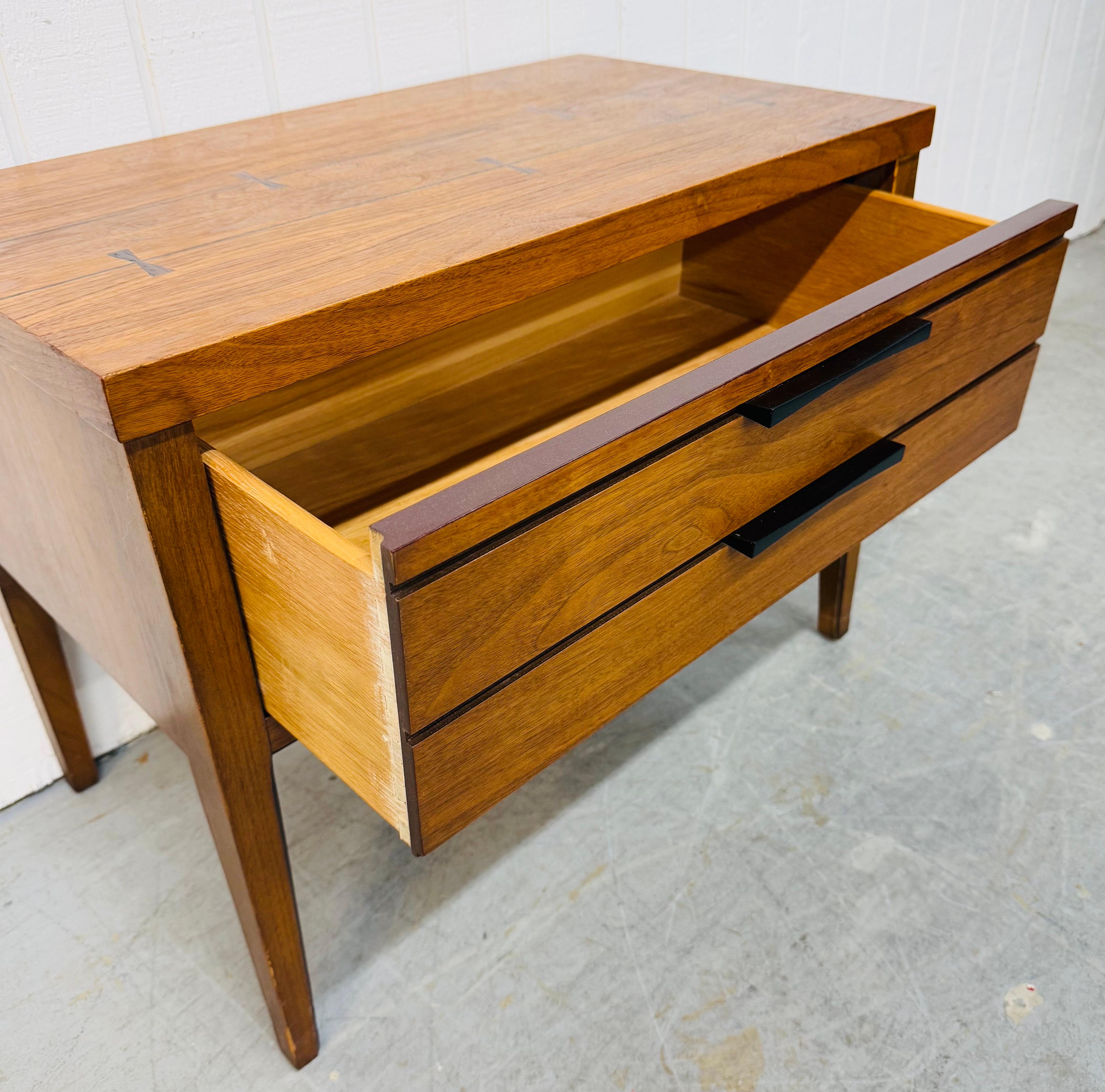 Mid-Century Modern Lane Tuxedo Walnut Nightstands - Set of 2 For Sale 2