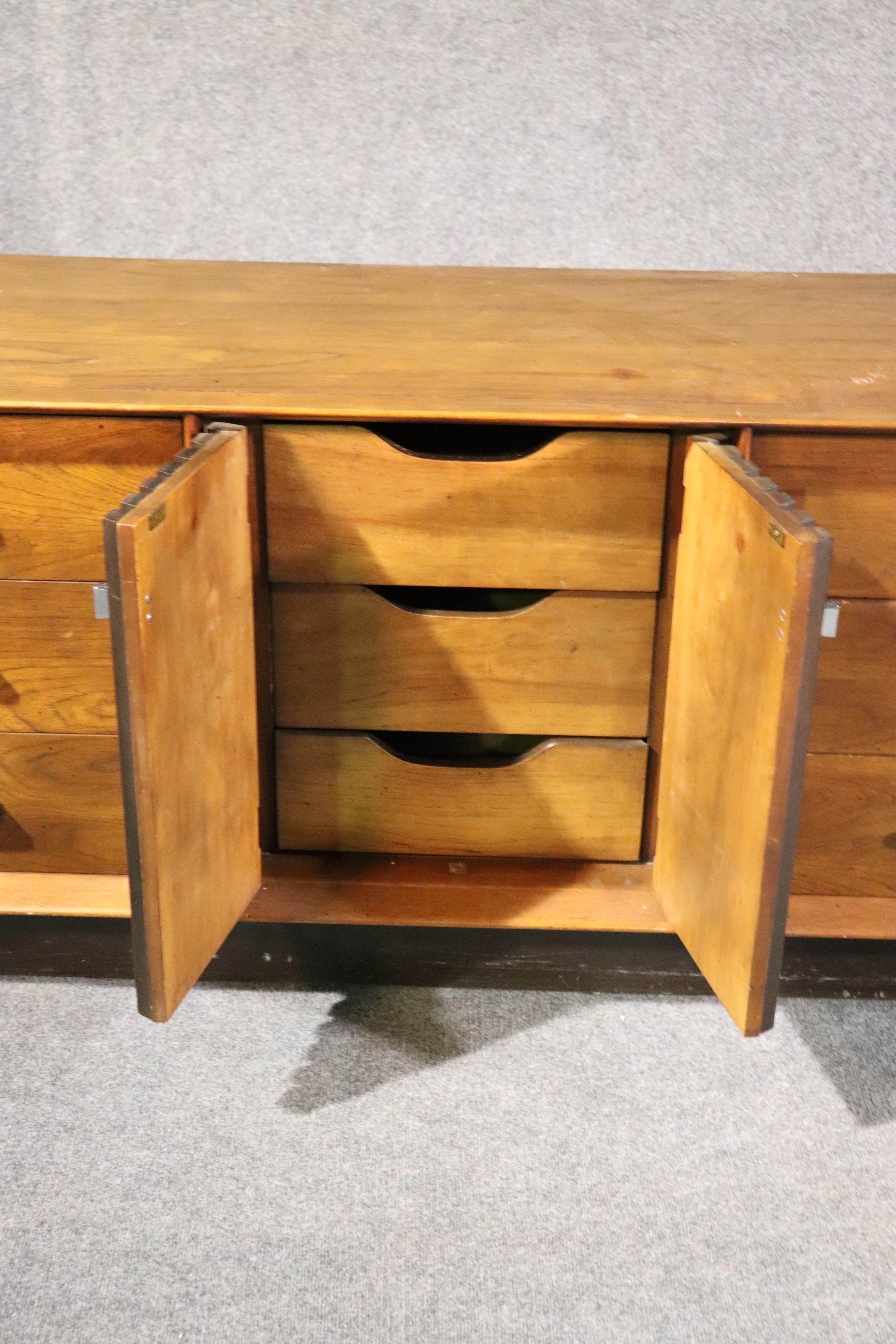 Mid-Century Modern Lane Walnut and Rosewood Triple Dresser with Mirrors 8