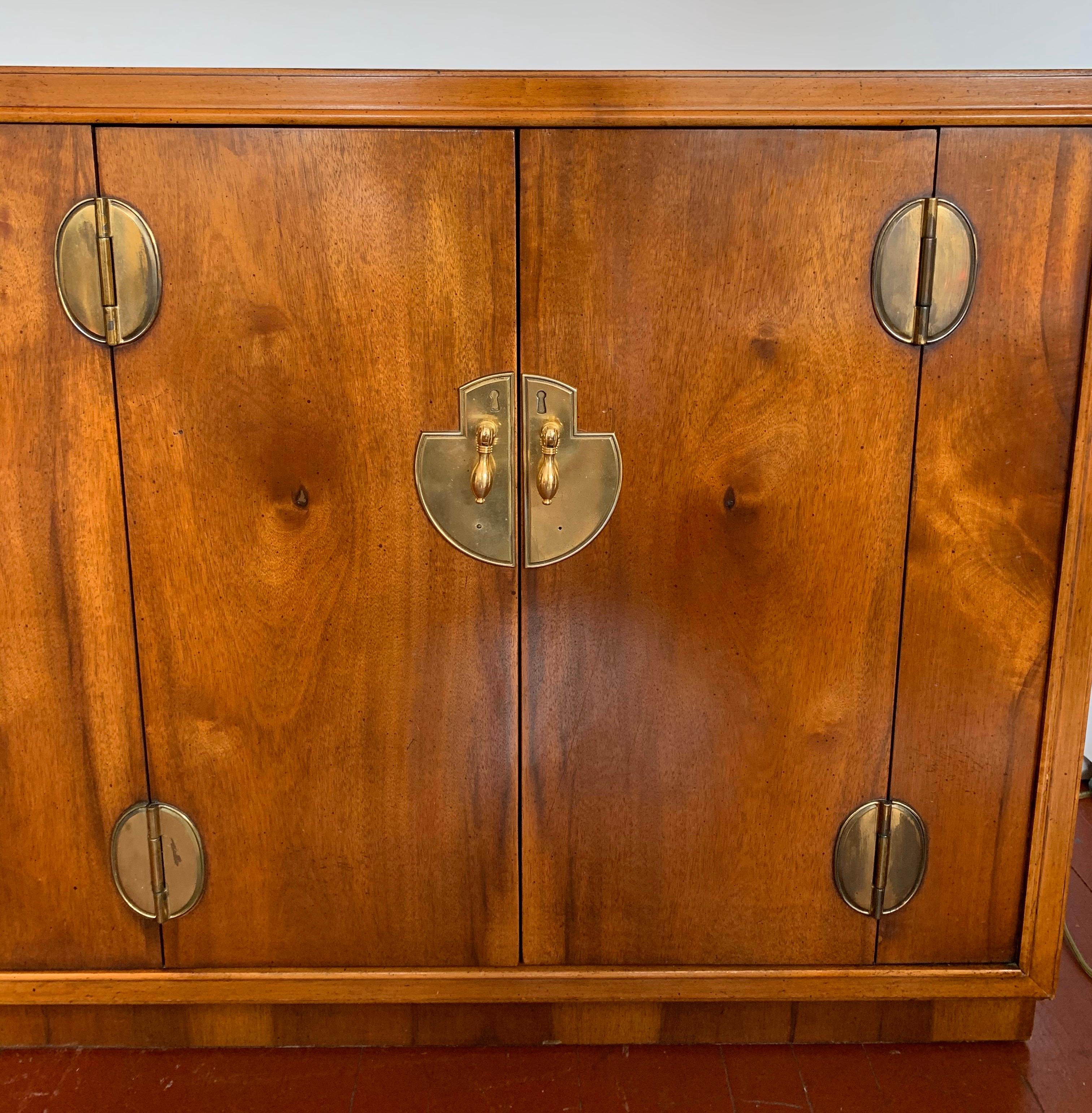 Late 20th Century Mid-Century Modern Lane Walnut & Brass Credenza Server Buffet Sideboard Cabinet