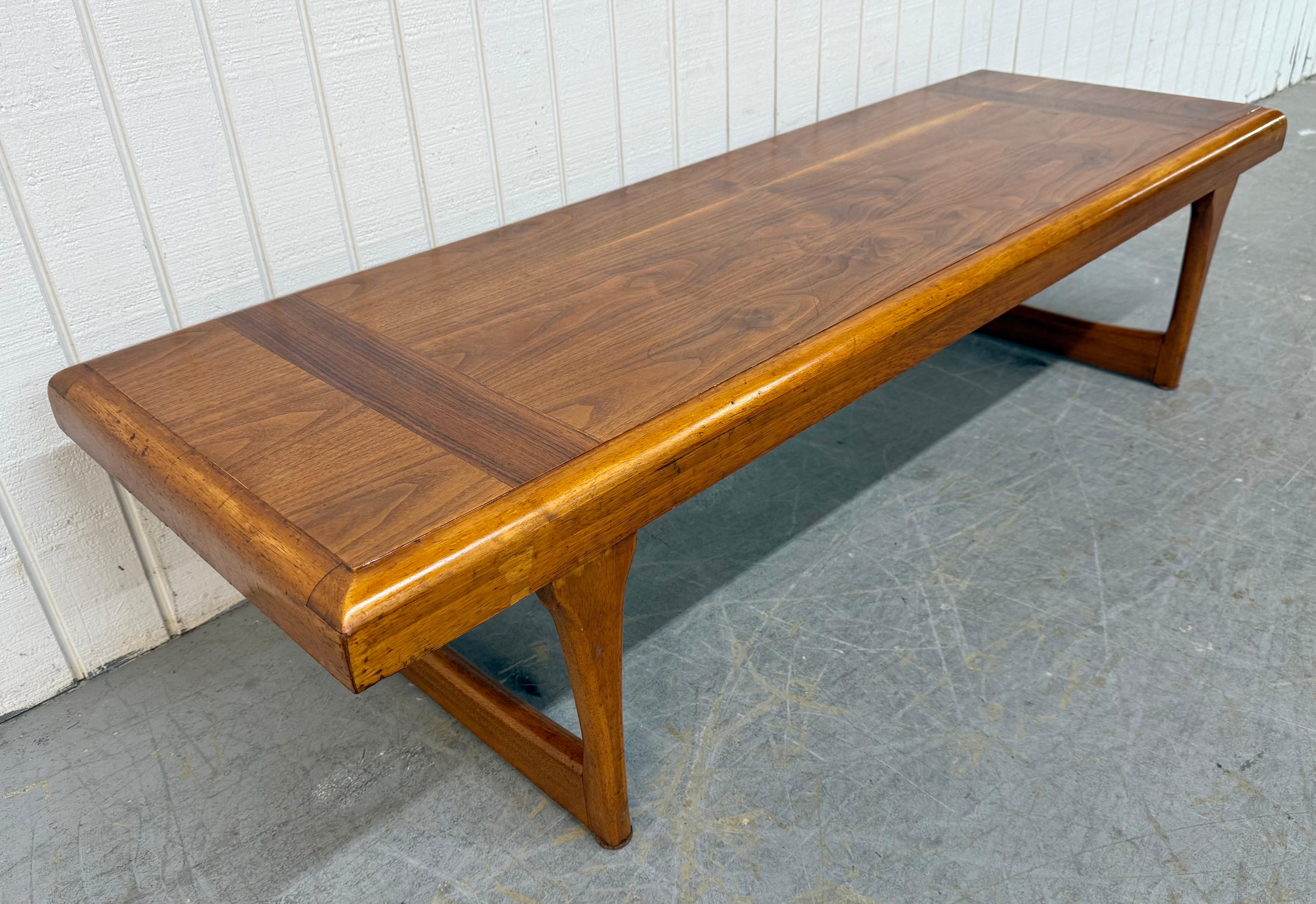 American Mid-Century Modern Lane Walnut Coffee Table For Sale