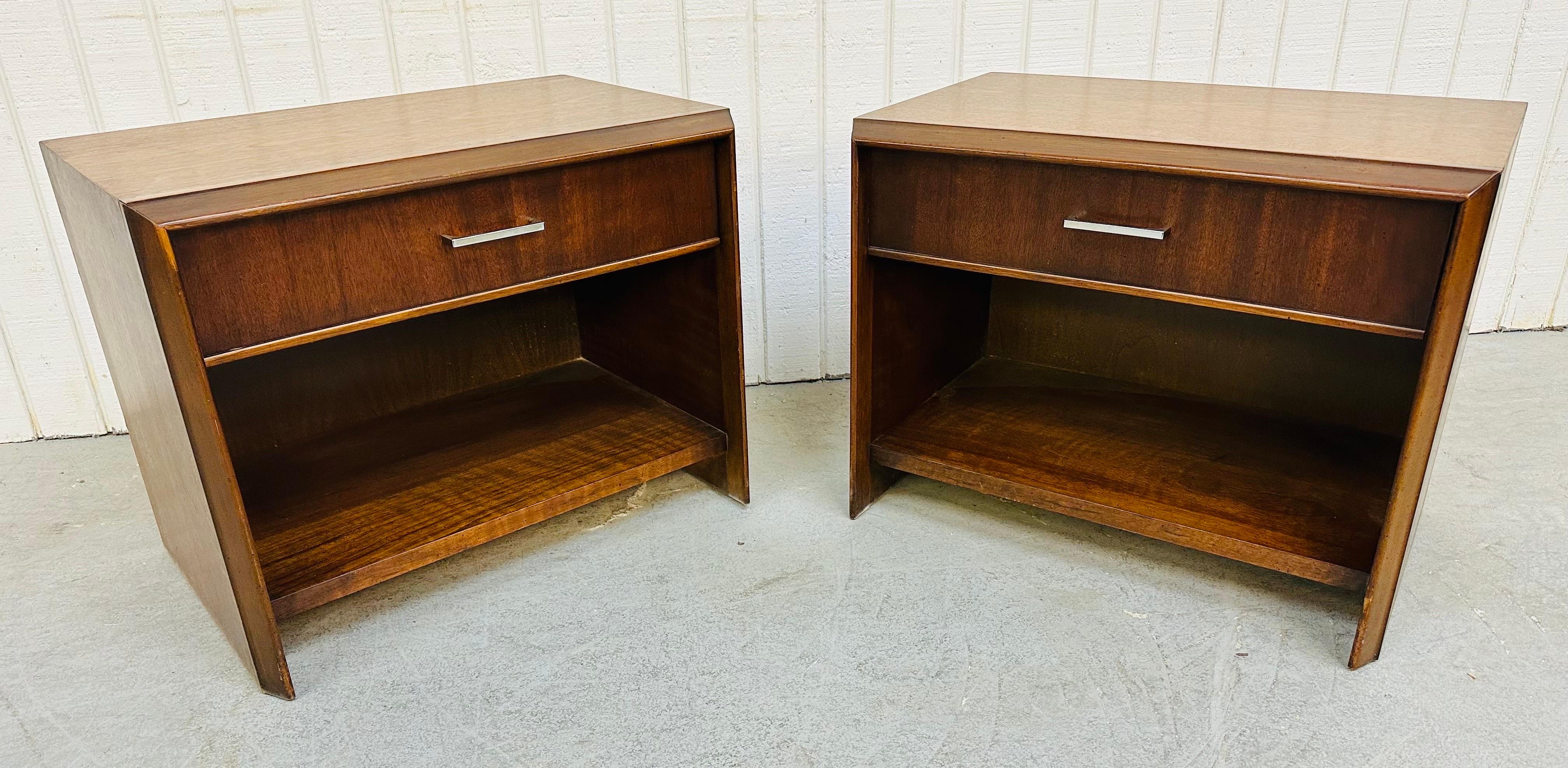 This listing is for a pair of Mid-Century Modern Lane Walnut Nightstands. Featuring a straight line design, single drawer for storage, opened bottom for more storage space, and original chrome pulls. This is an exceptional combination of quality and