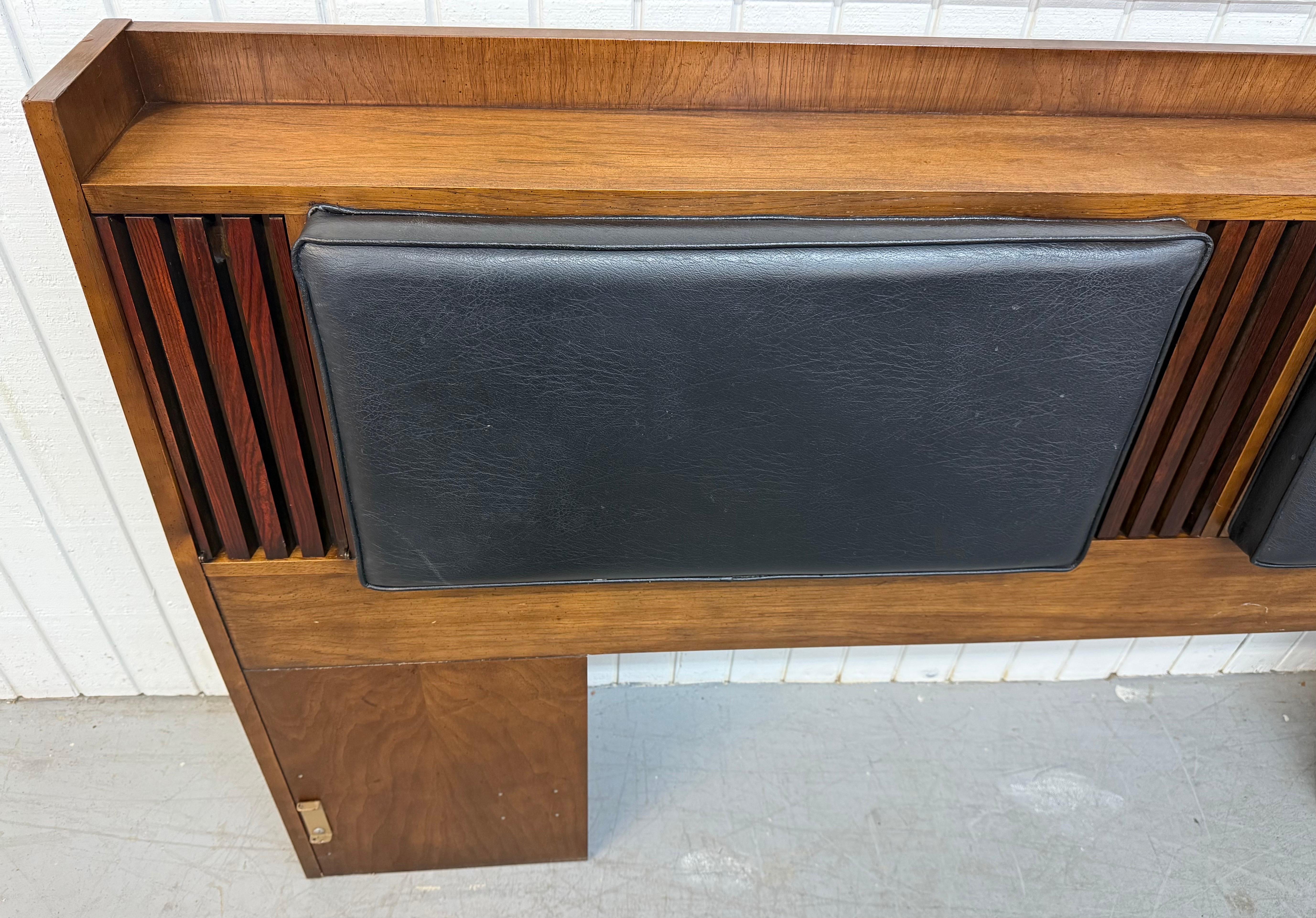 Mid-Century Modern Lane Walnut & Rosewood King Size Headboard In Good Condition For Sale In Clarksboro, NJ