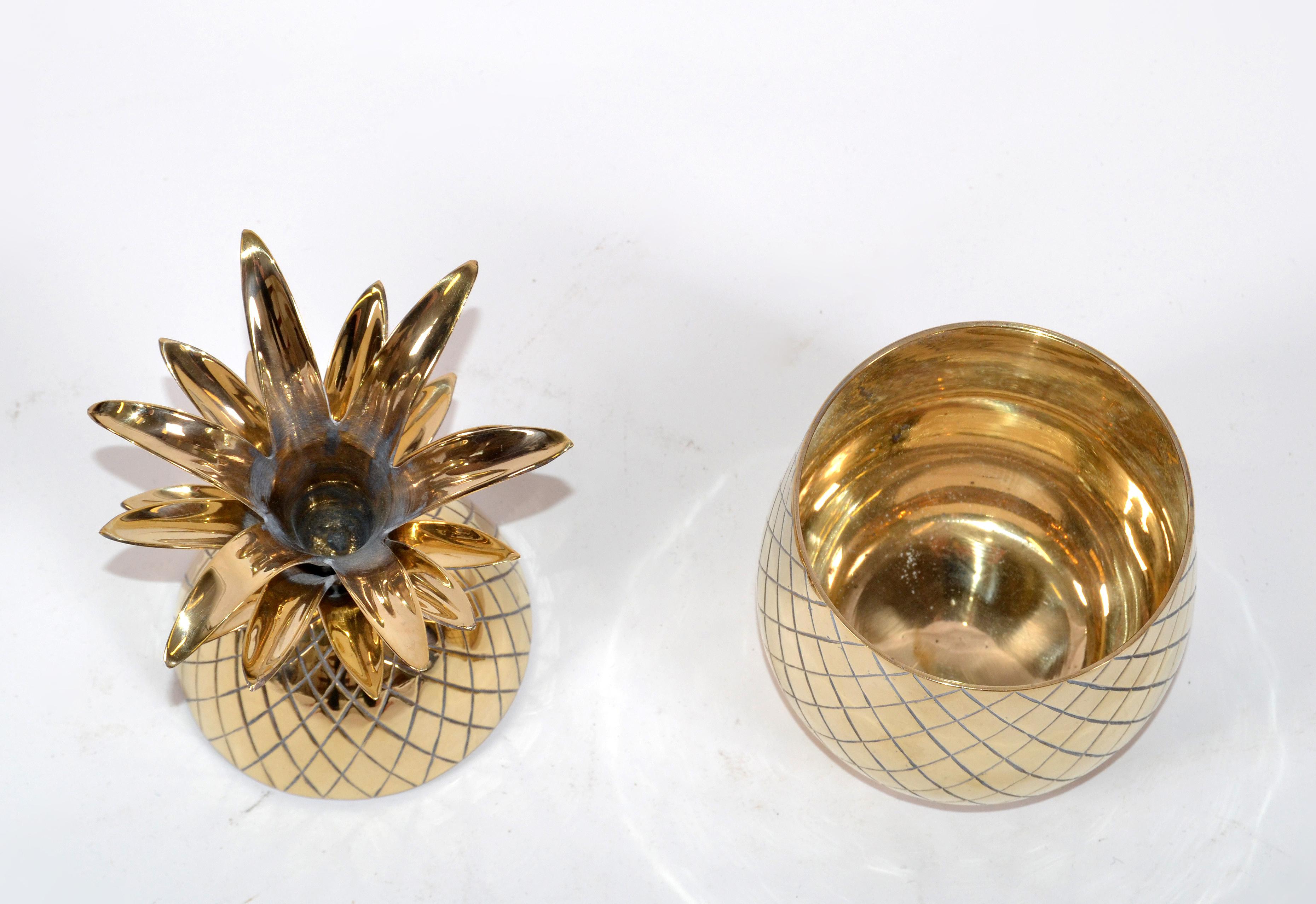 American Mid-Century Modern Large Brass Pineapple Pina Colada Cup Jar with Lid 1970 For Sale