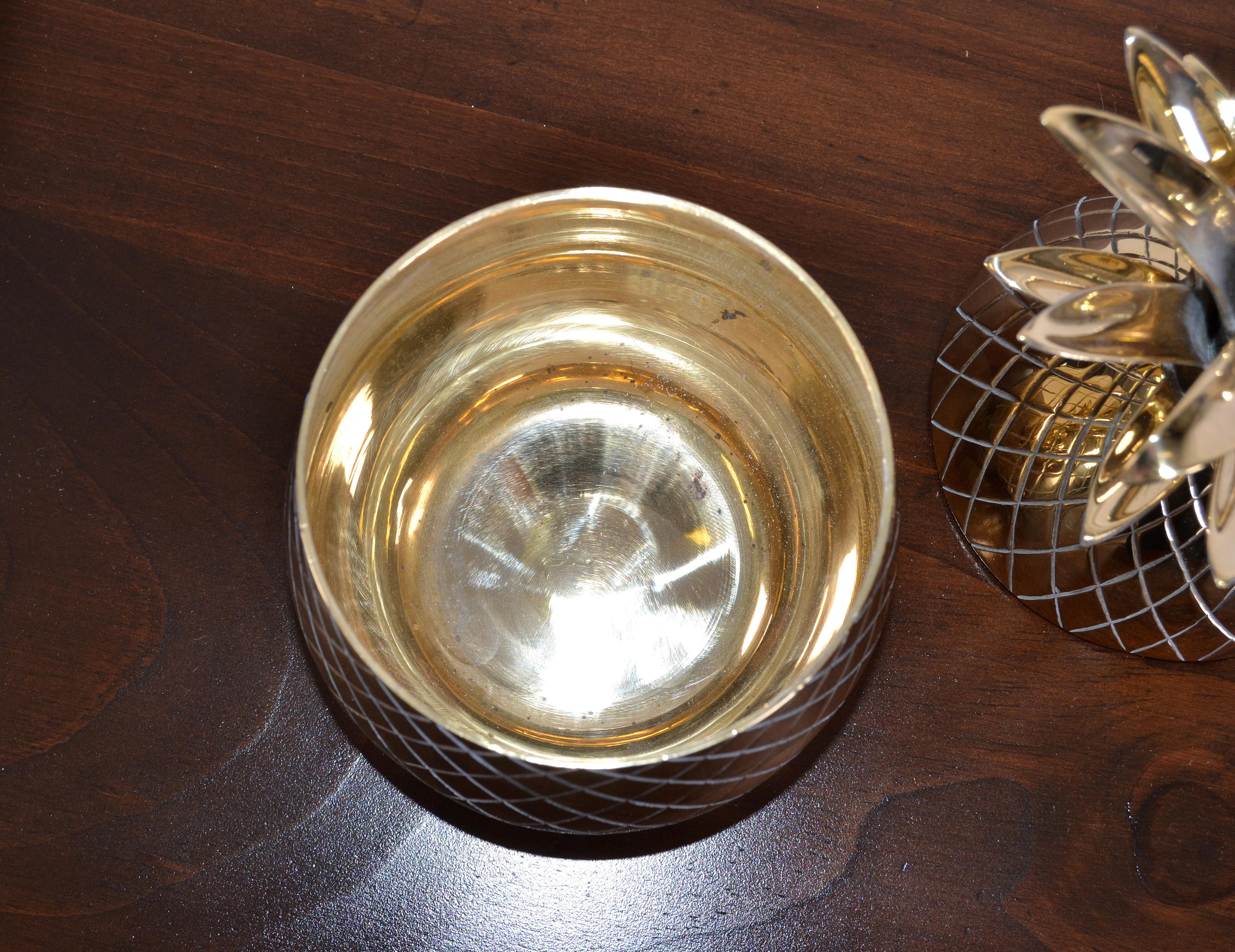 Mid-Century Modern Large Brass Pineapple Pina Colada Cup Jar with Lid 1970 In Good Condition For Sale In Miami, FL
