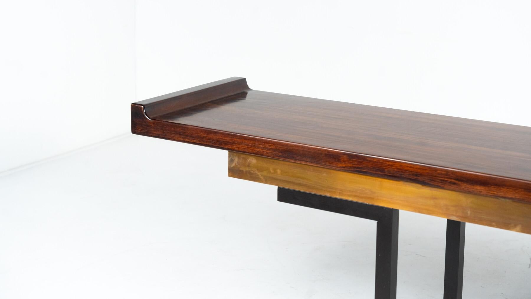 Mid-Century Modern Large Console, Italy, 1970s In Good Condition In Brussels, BE