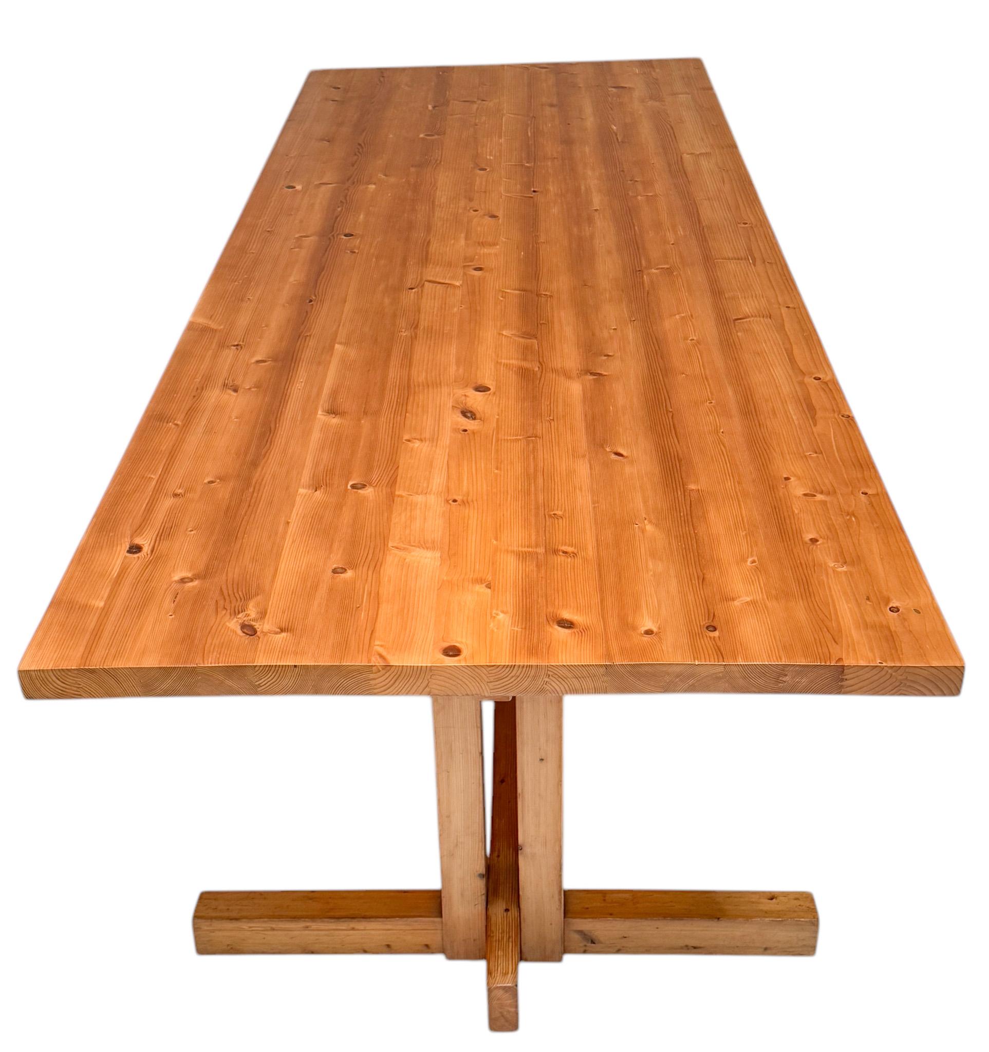Pin Grande table de salle à manger moderne du milieu du siècle dernier, 1970 en vente