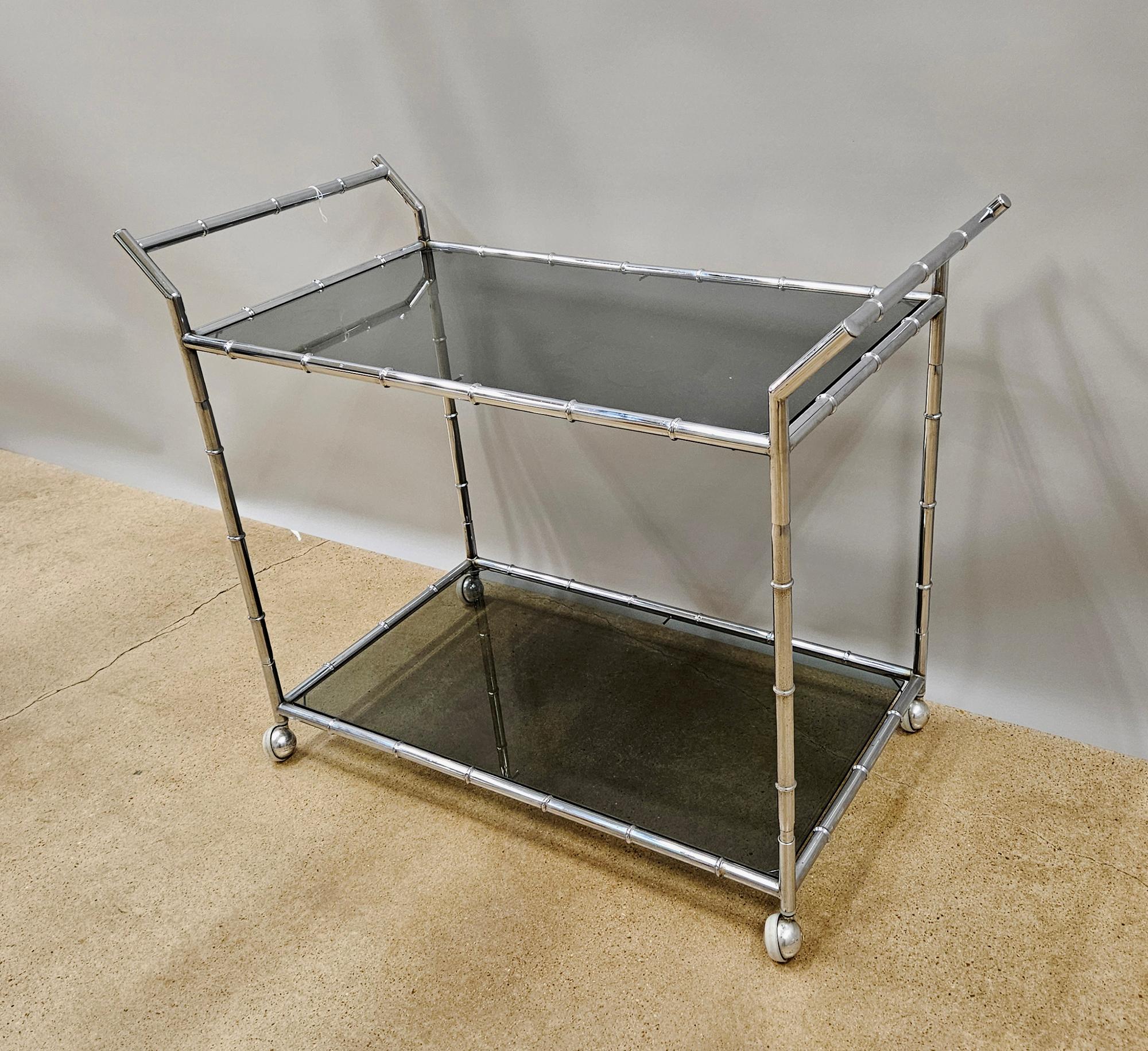Mid-Century Modern Large Faux Bamboo Steel and Smoked Glass Bar Cart In Good Condition For Sale In Downingtown, PA