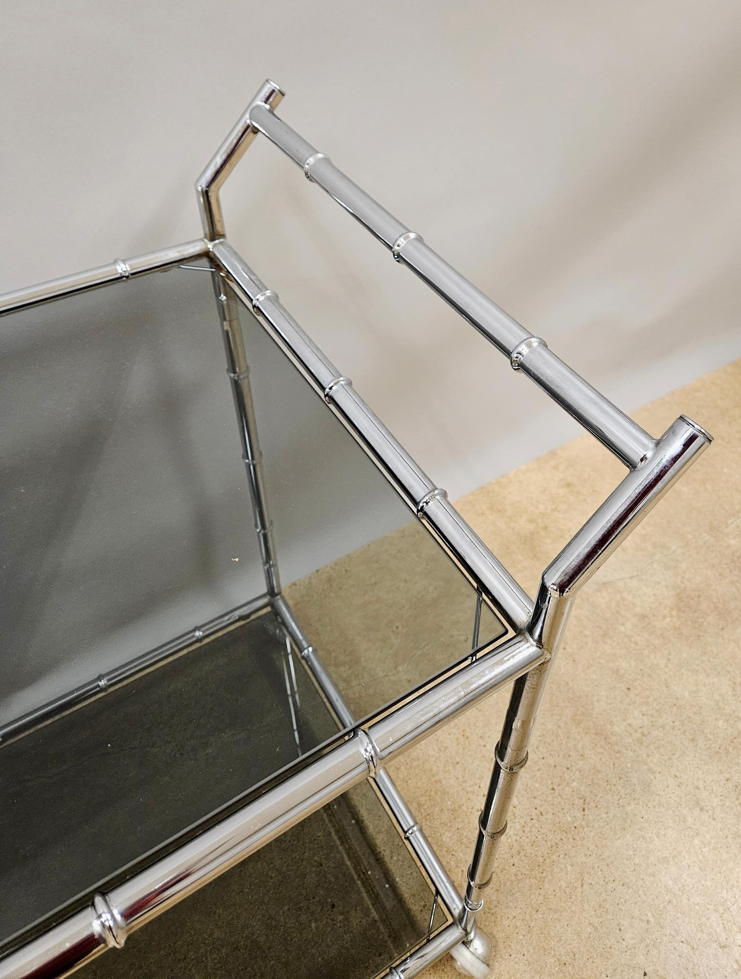Mid-Century Modern Large Faux Bamboo Steel and Smoked Glass Bar Cart For Sale 3