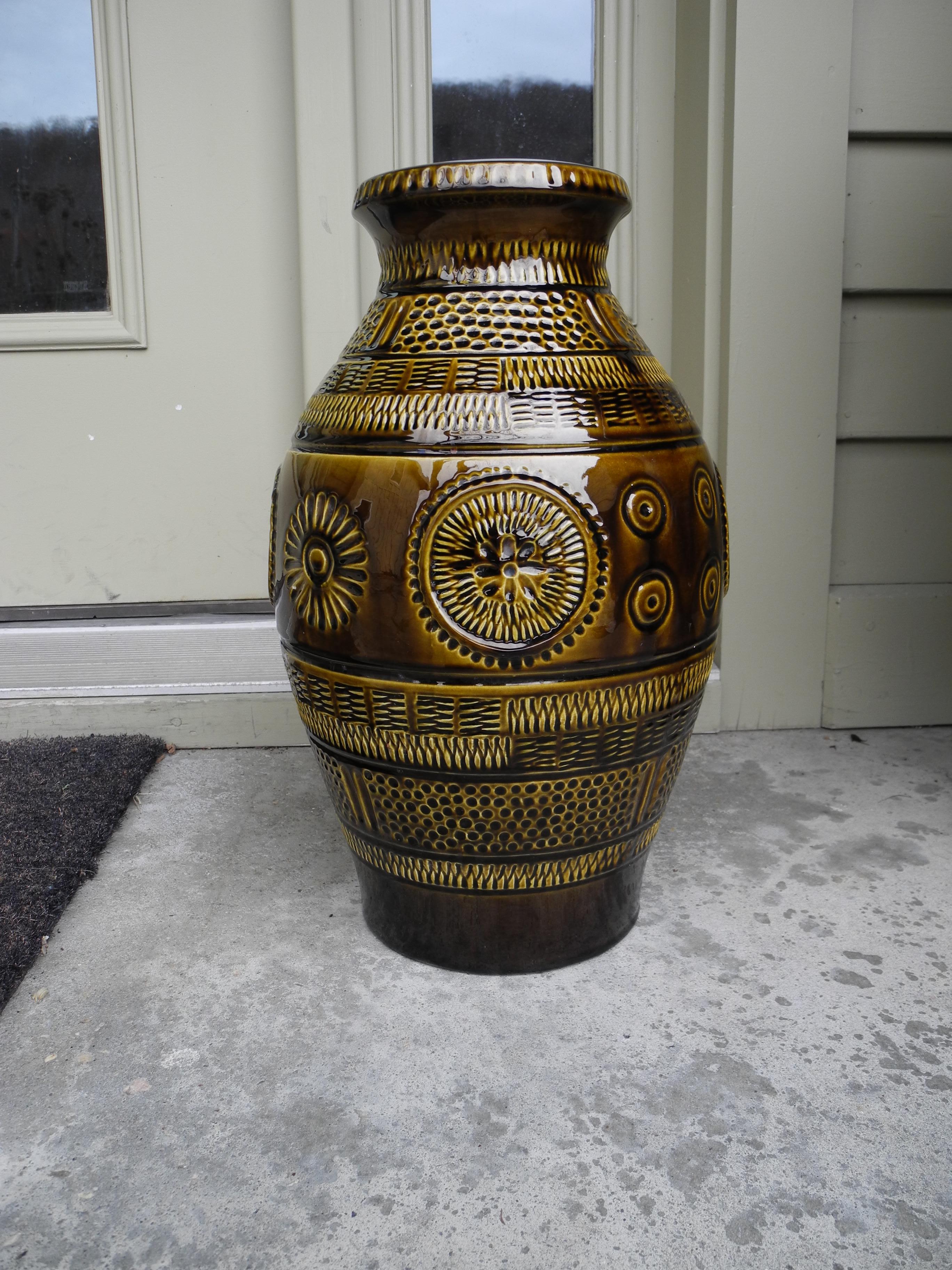 Mid-Century Modern Large Olive W German Ceramic Pottery Vessel Jar Vase For Sale 9