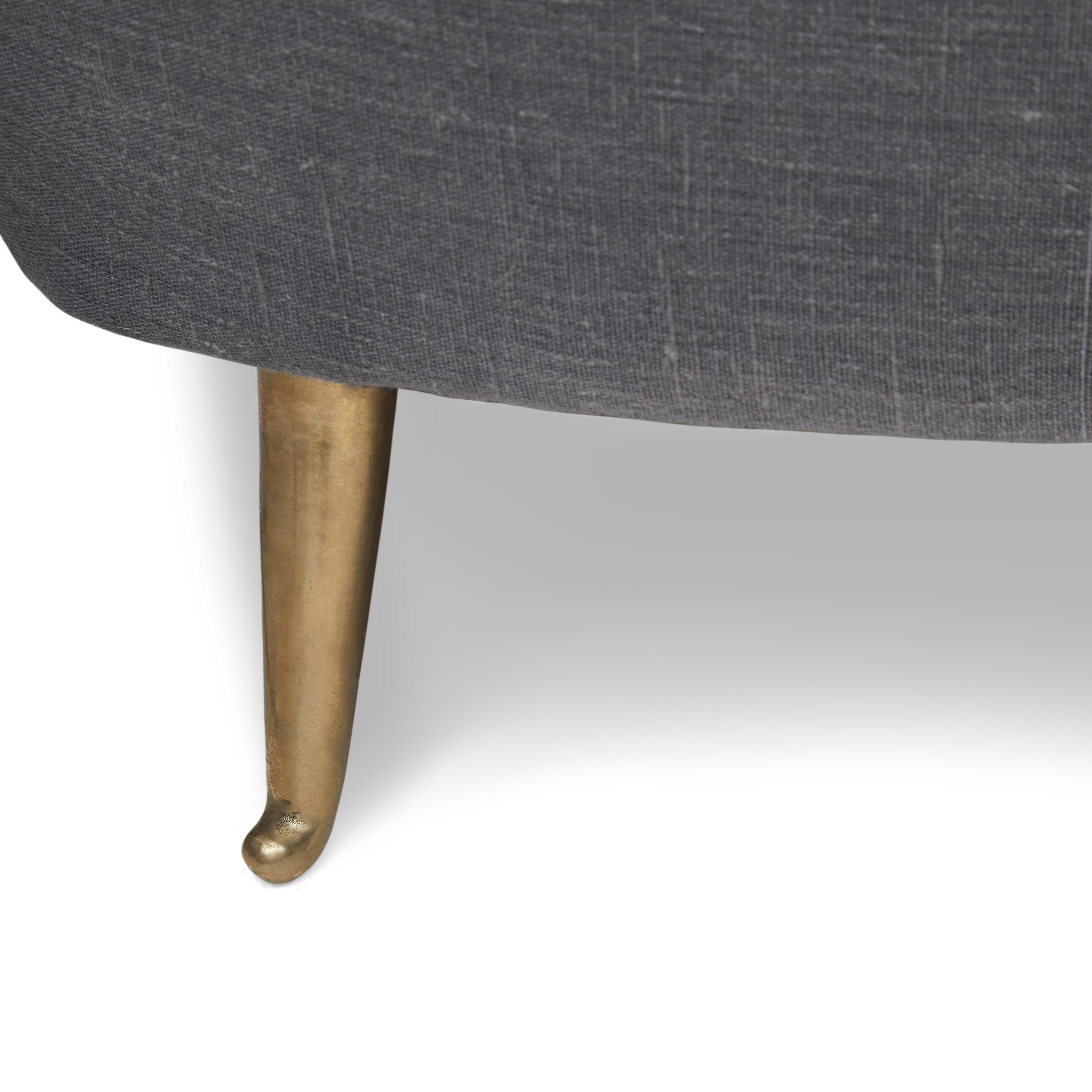 Großes italienisches gebogenes Sofa mit geformter Rückenlehne von Cesare Lacca, Moderne aus der Jahrhundertmitte im Angebot 1