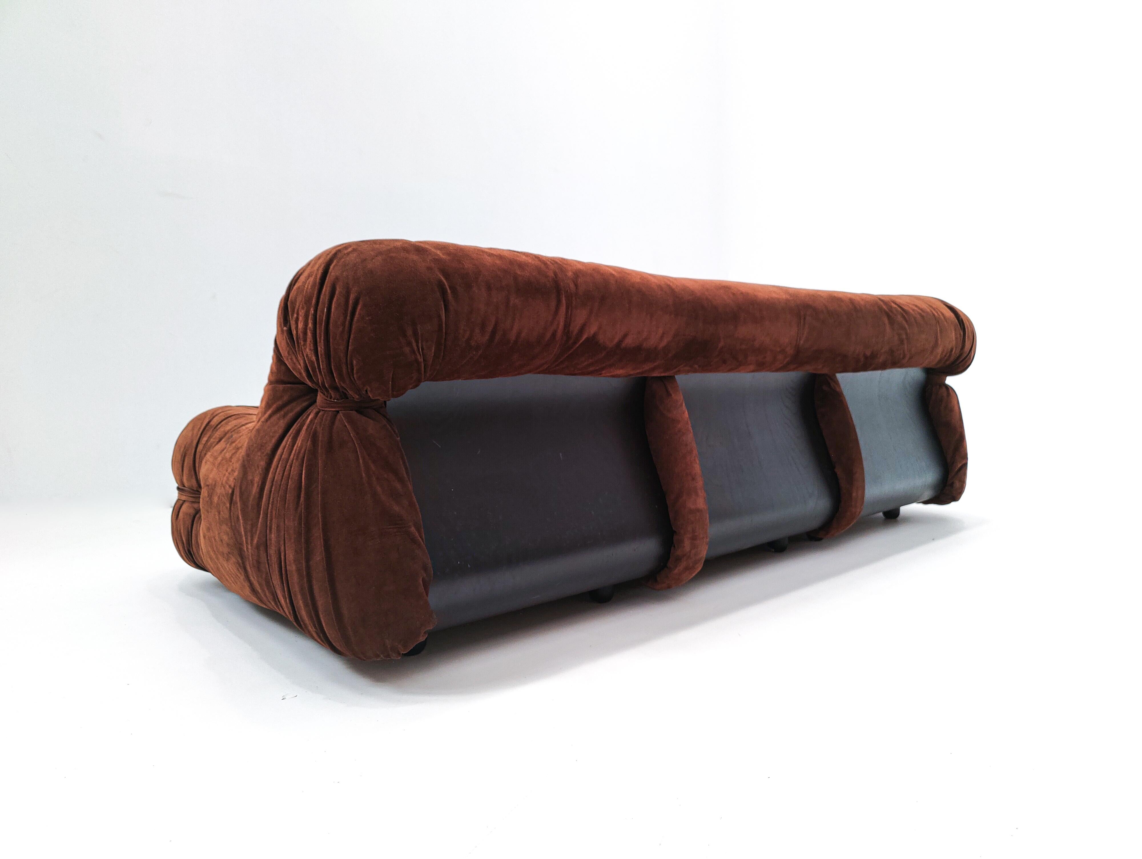 Mid-Century Modern Large Italian Sofa, Original Brown Velvet, 1970s 4