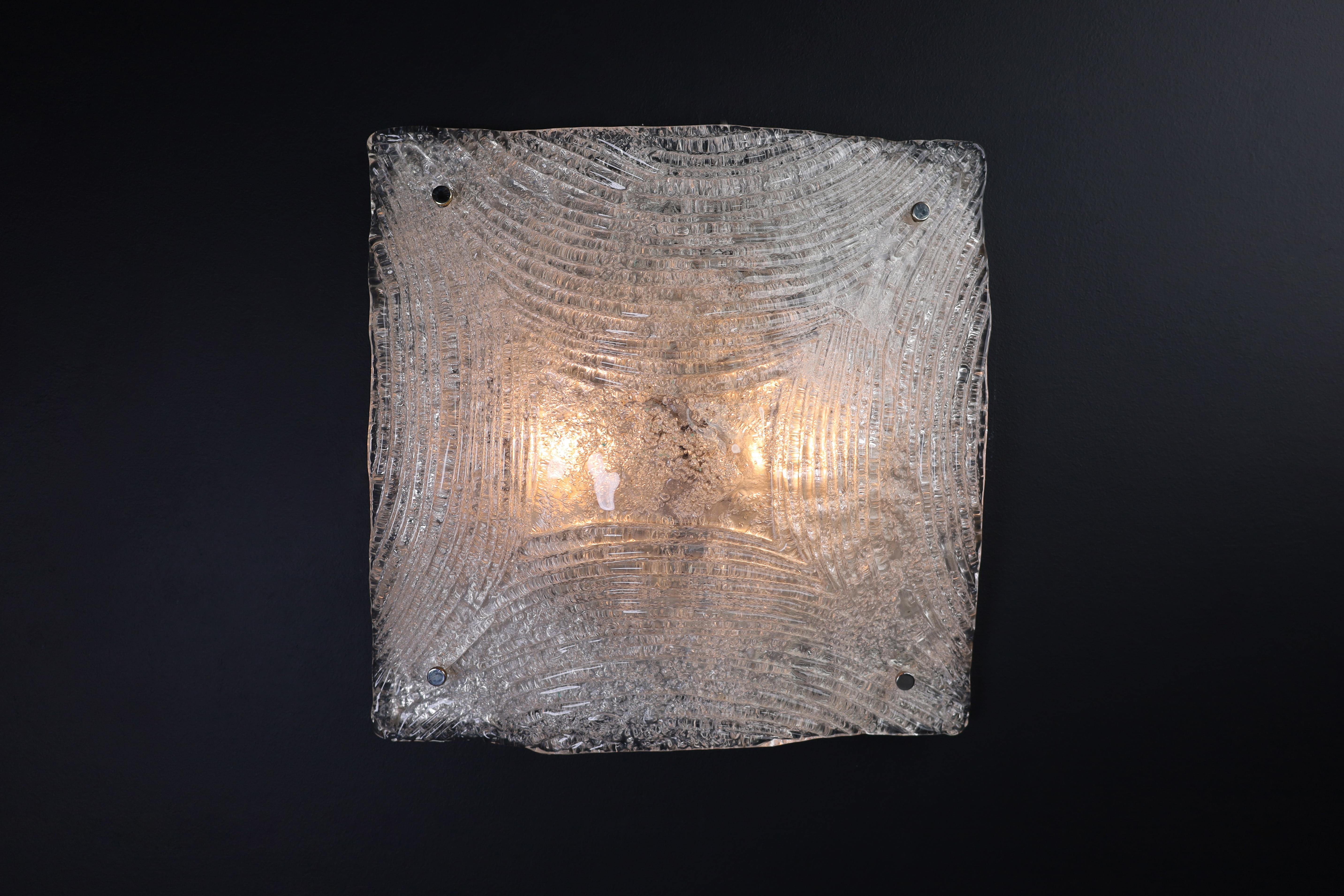 Mid-Century Modern Large Murano Flush Mount / Wall light, Italy 1960s   For Sale 1