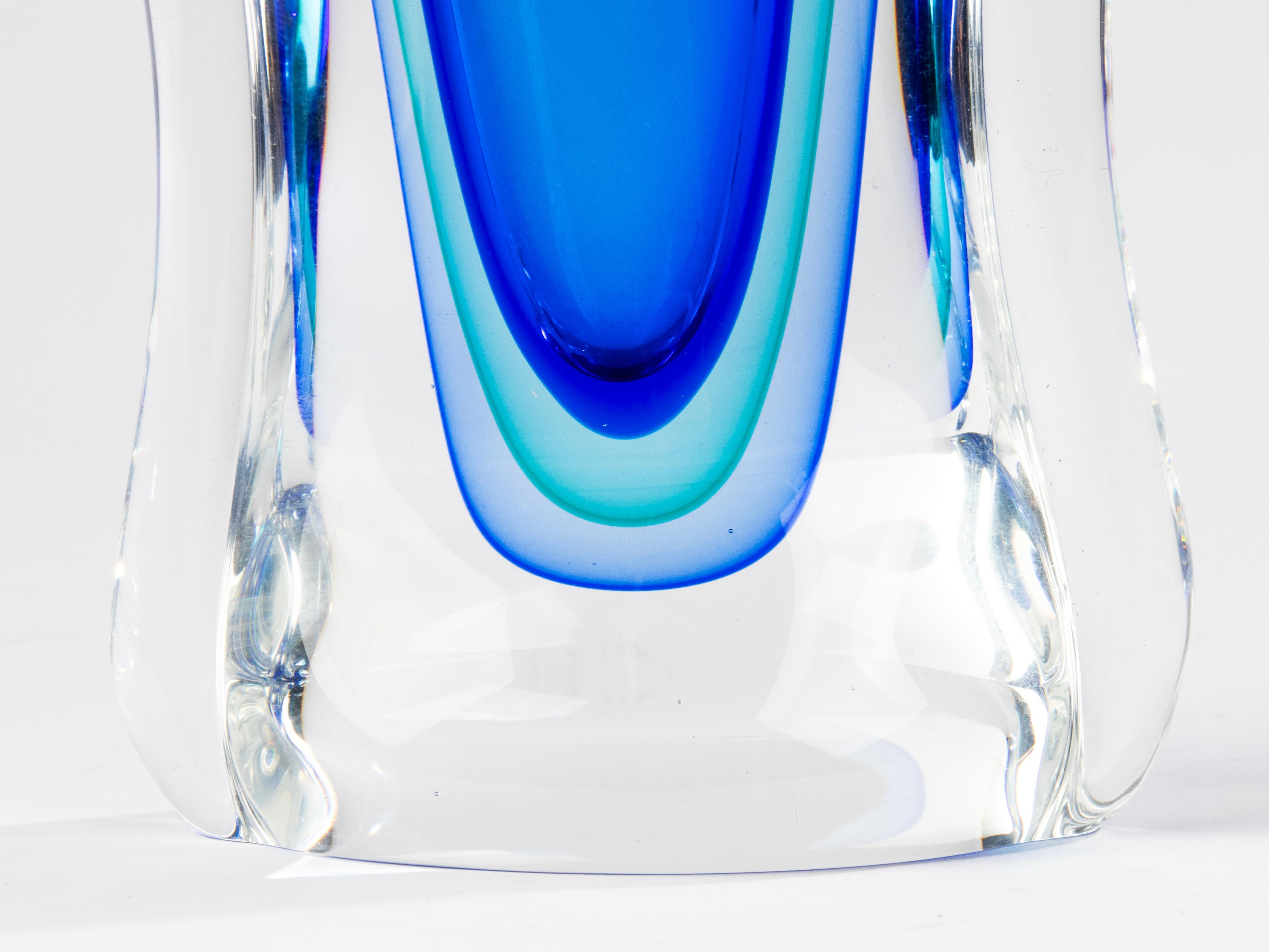 Grand vase en verre de Murano moderne du milieu du siècle dernier - Alfredo Barbini  Bon état - En vente à Casteren, Noord-Brabant